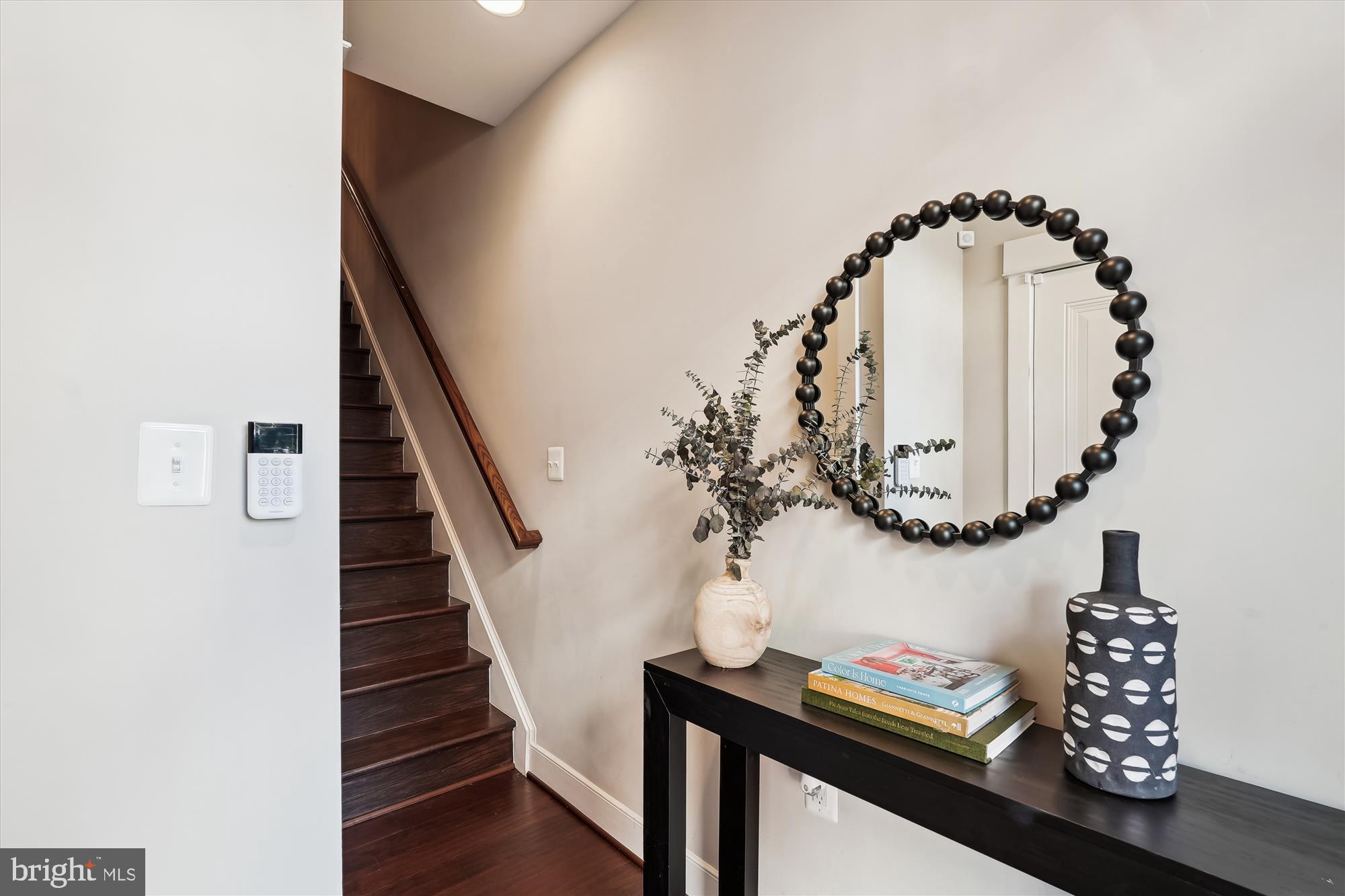 CRESCENT PLACE - Residential