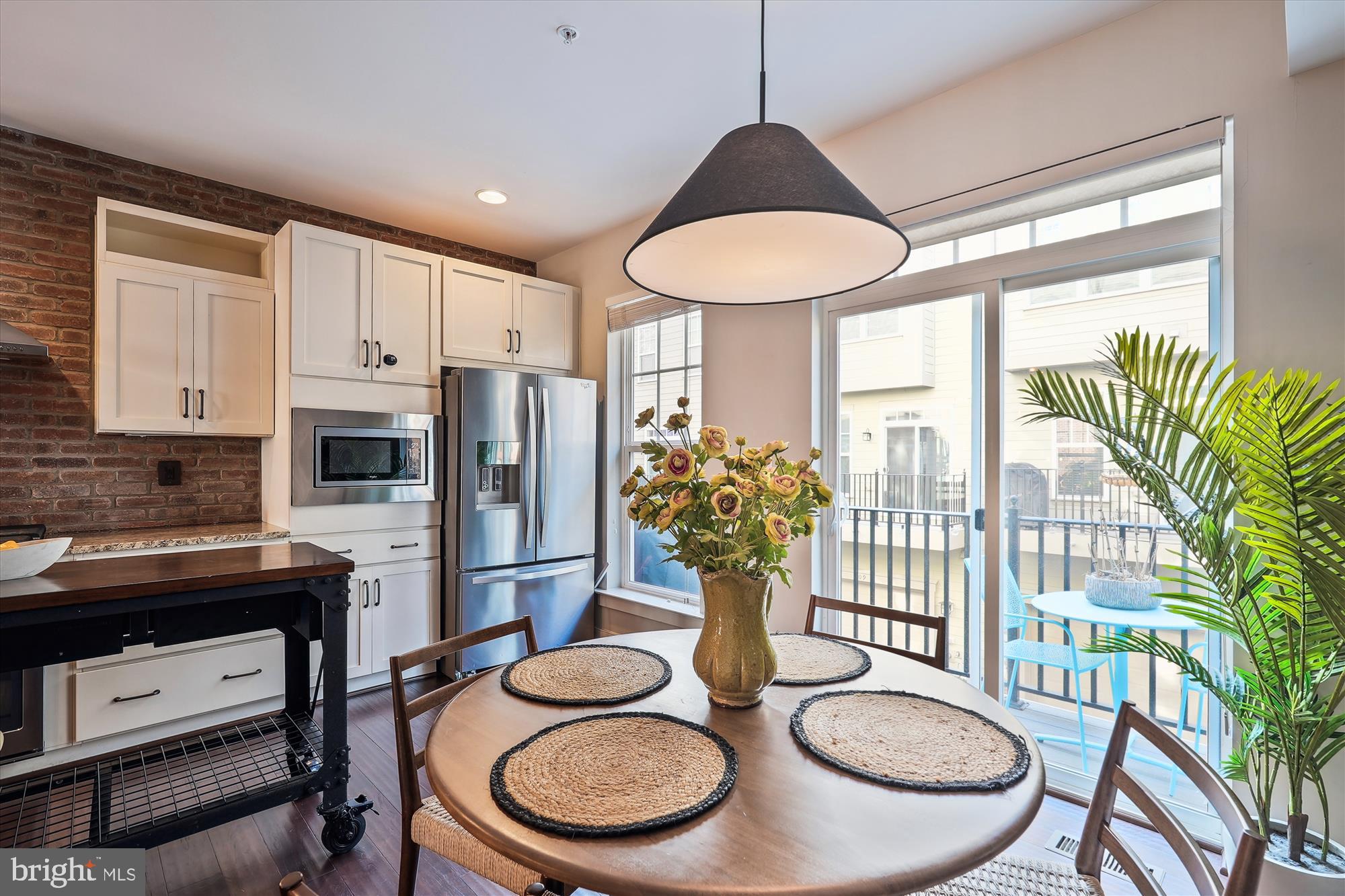 CRESCENT PLACE - Residential