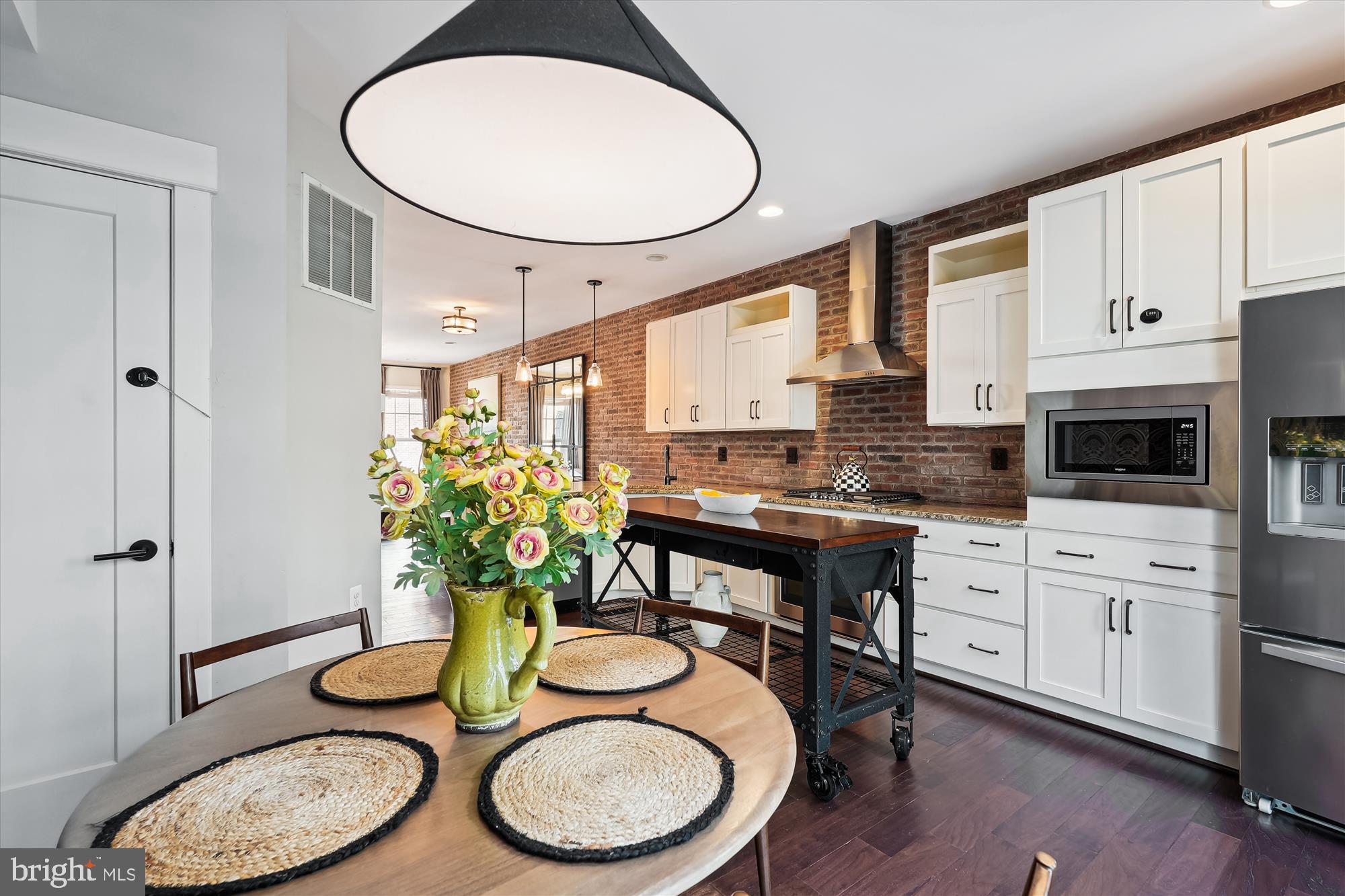 CRESCENT PLACE - Residential