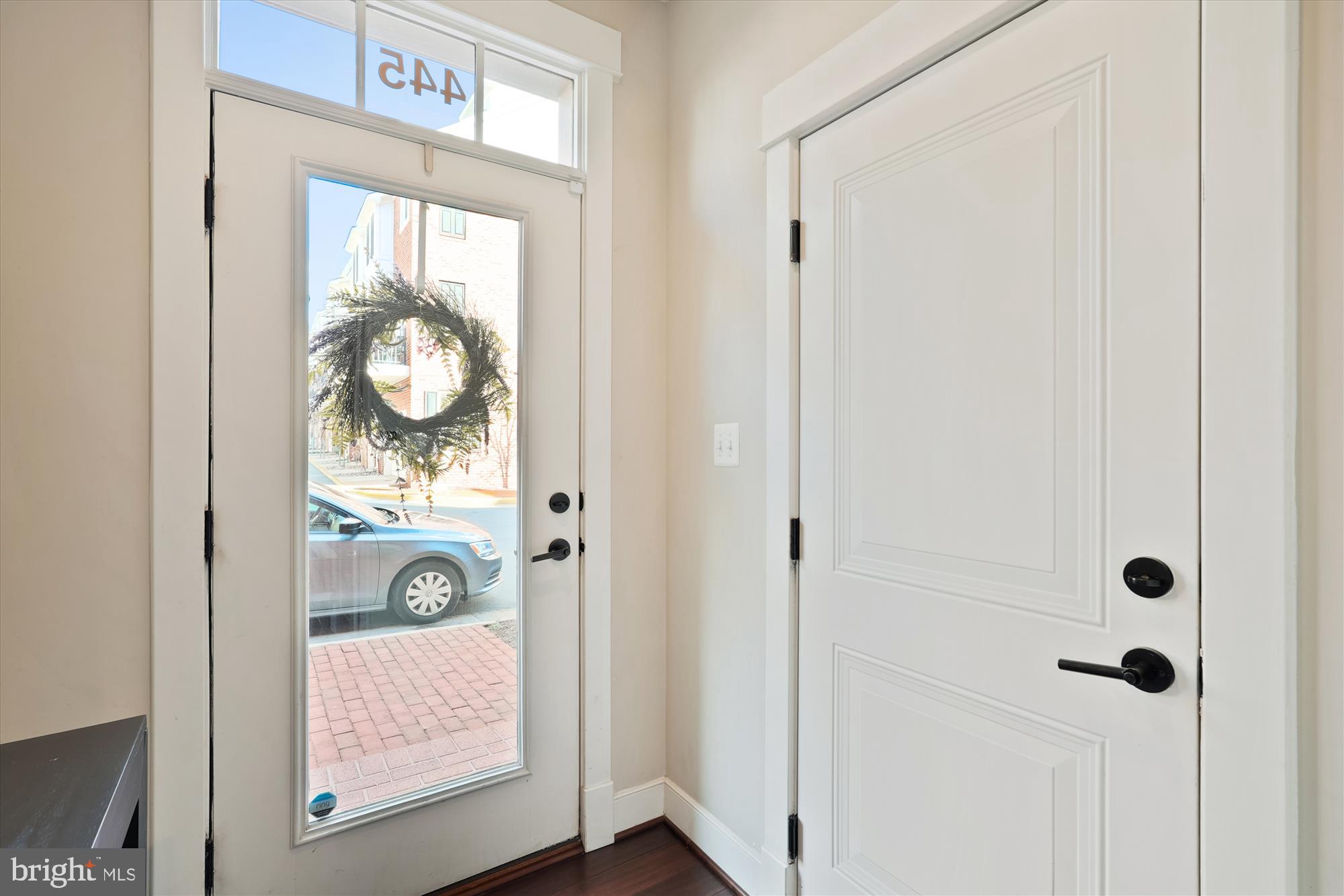 CRESCENT PLACE - Residential