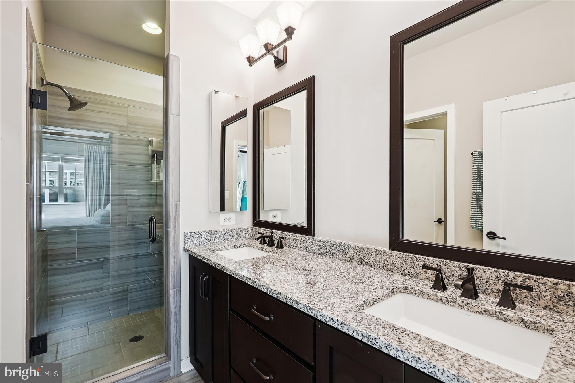 CRESCENT PLACE - Residential