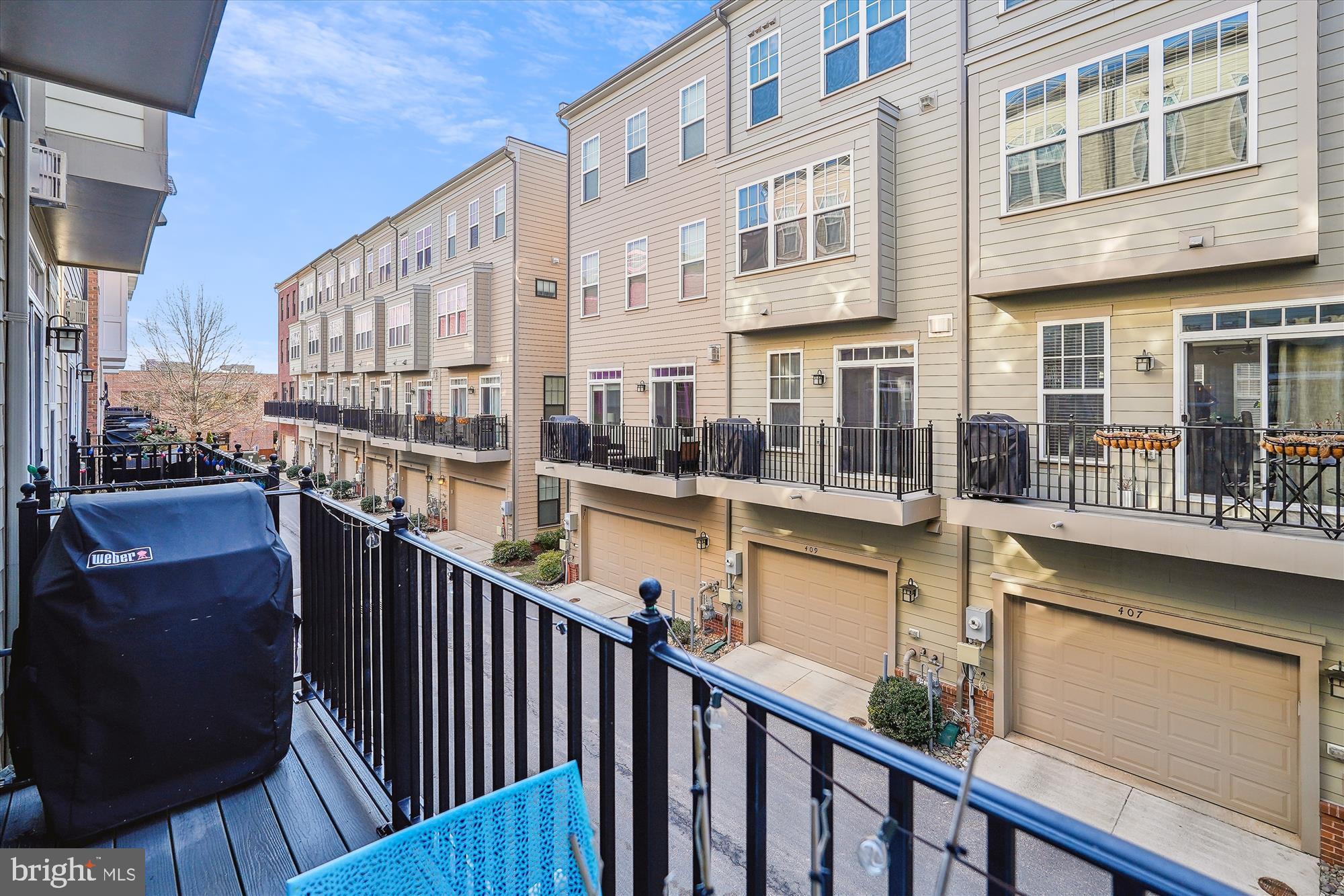 CRESCENT PLACE - Residential