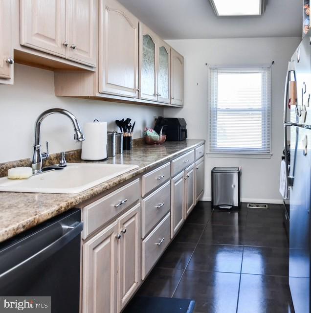 KETTERING - Residential Lease