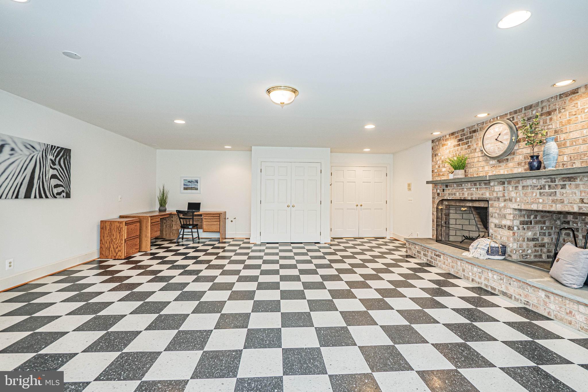 BANNER COUNTRY - Residential