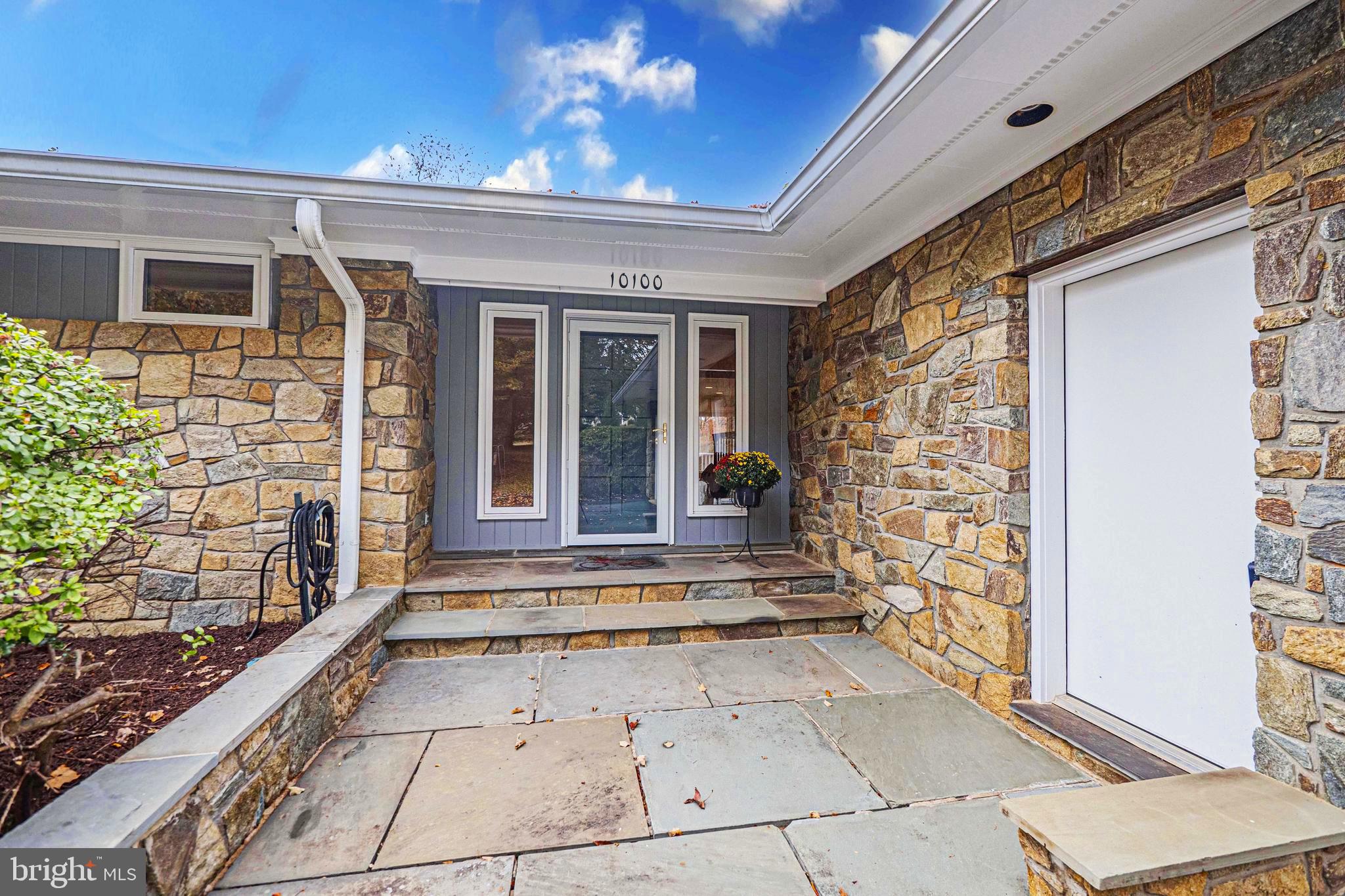 BANNER COUNTRY - Residential