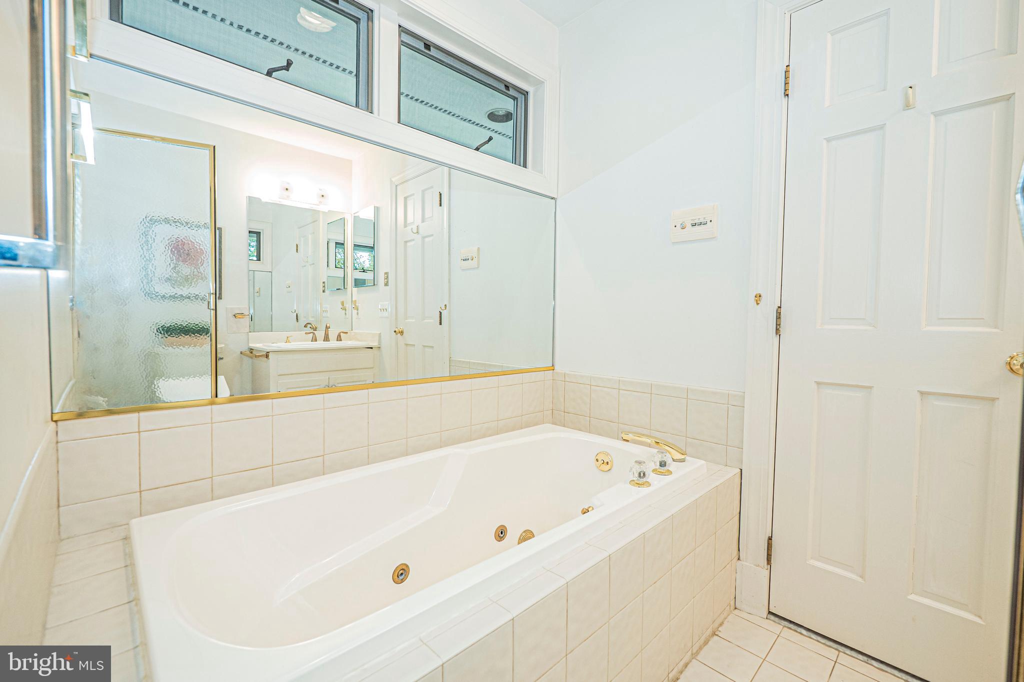 BANNER COUNTRY - Residential