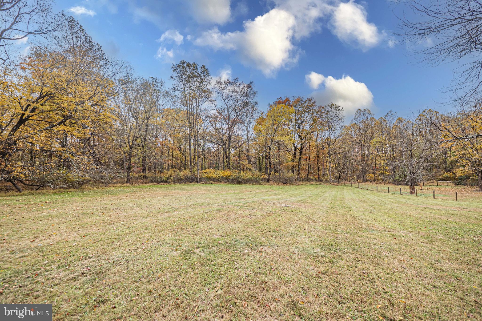 BANNER COUNTRY - Residential