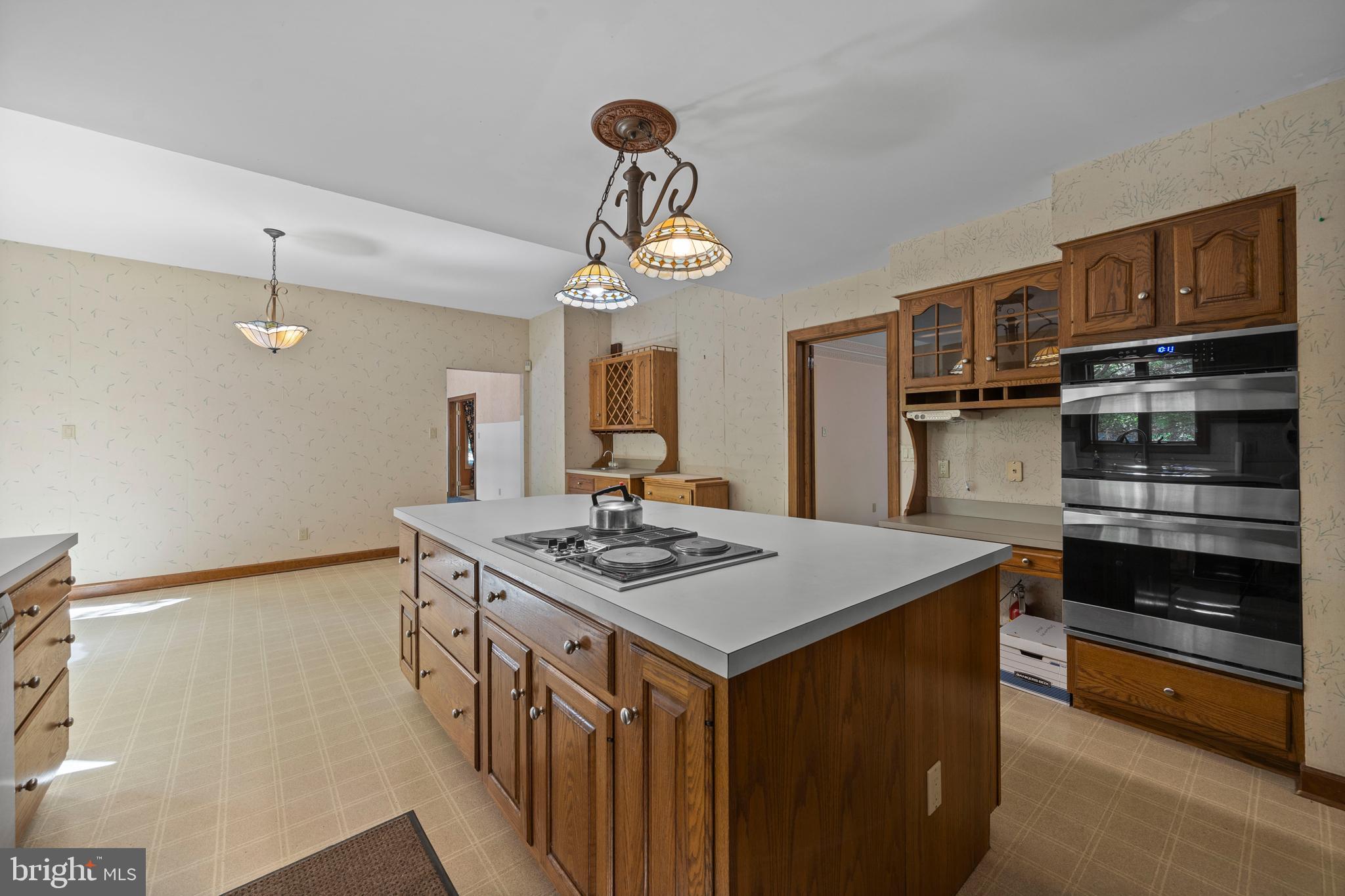 KERRICK MANOR - Residential