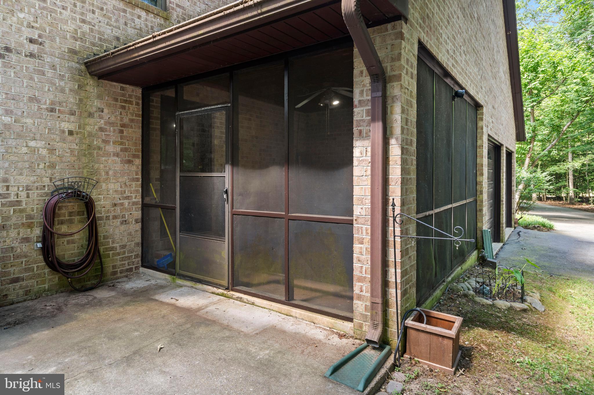 KERRICK MANOR - Residential