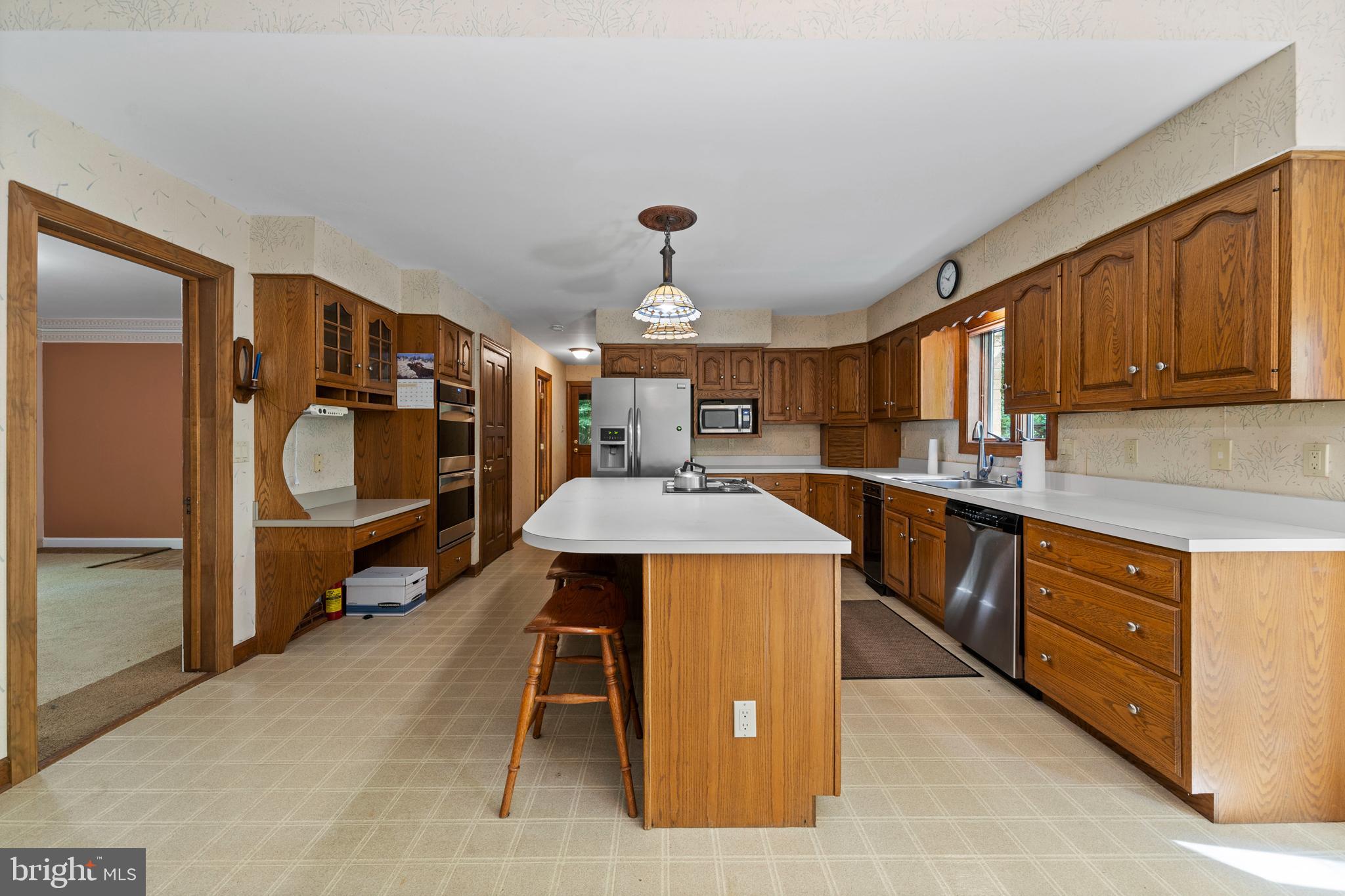 KERRICK MANOR - Residential