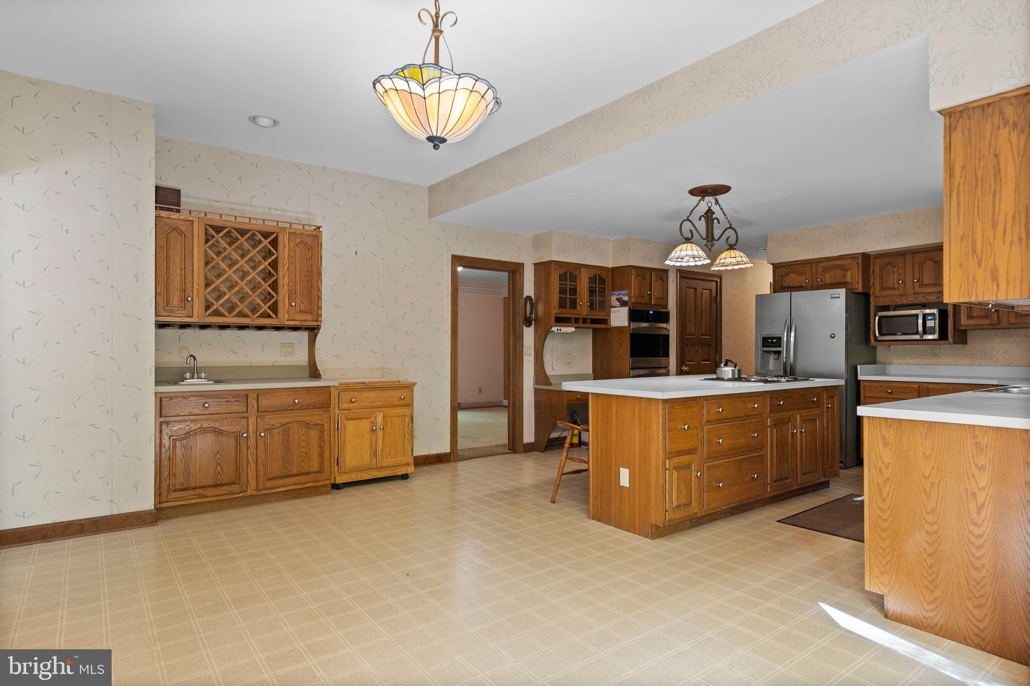 KERRICK MANOR - Residential