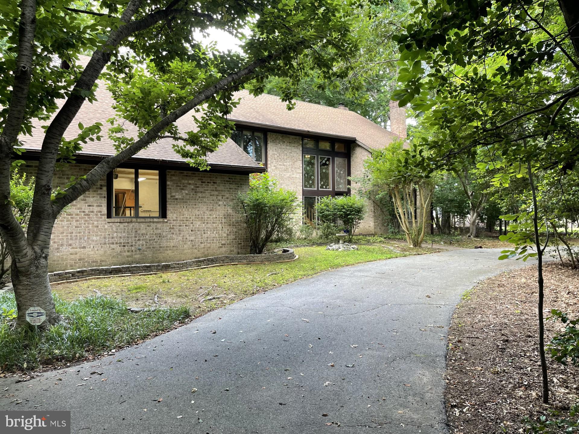 KERRICK MANOR - Residential