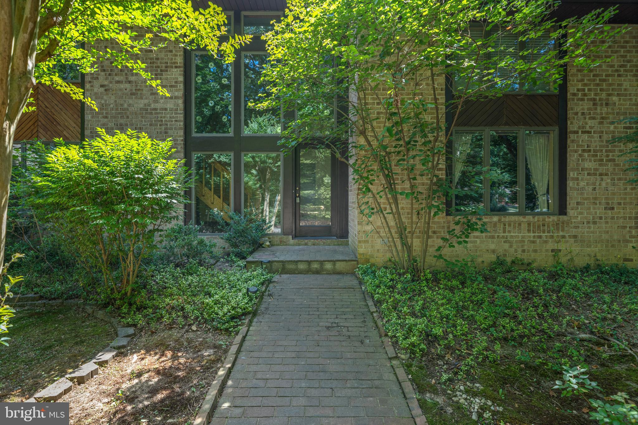 KERRICK MANOR - Residential