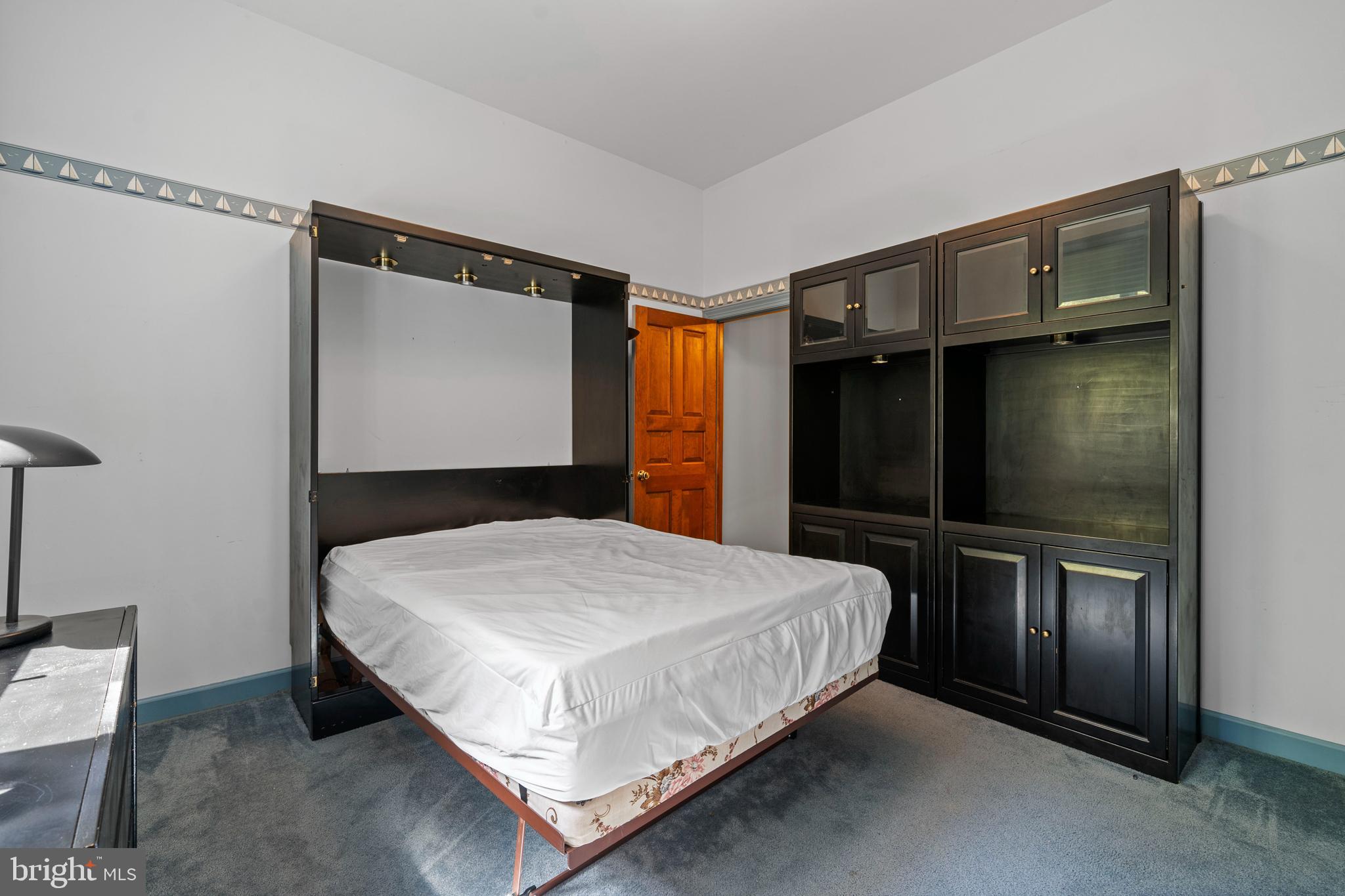 KERRICK MANOR - Residential