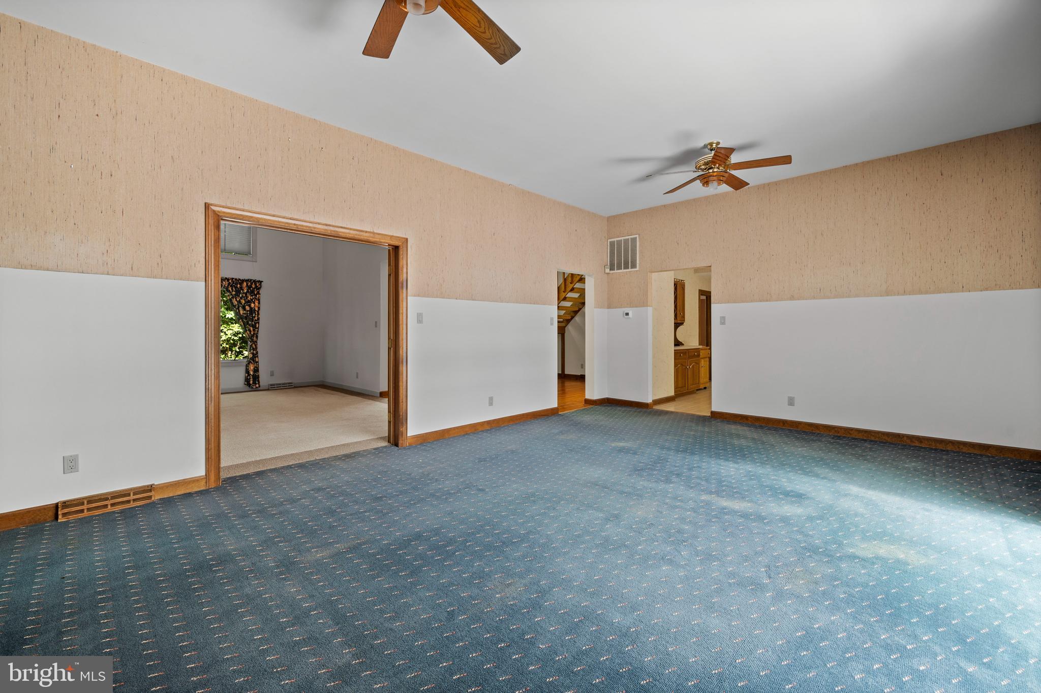 KERRICK MANOR - Residential