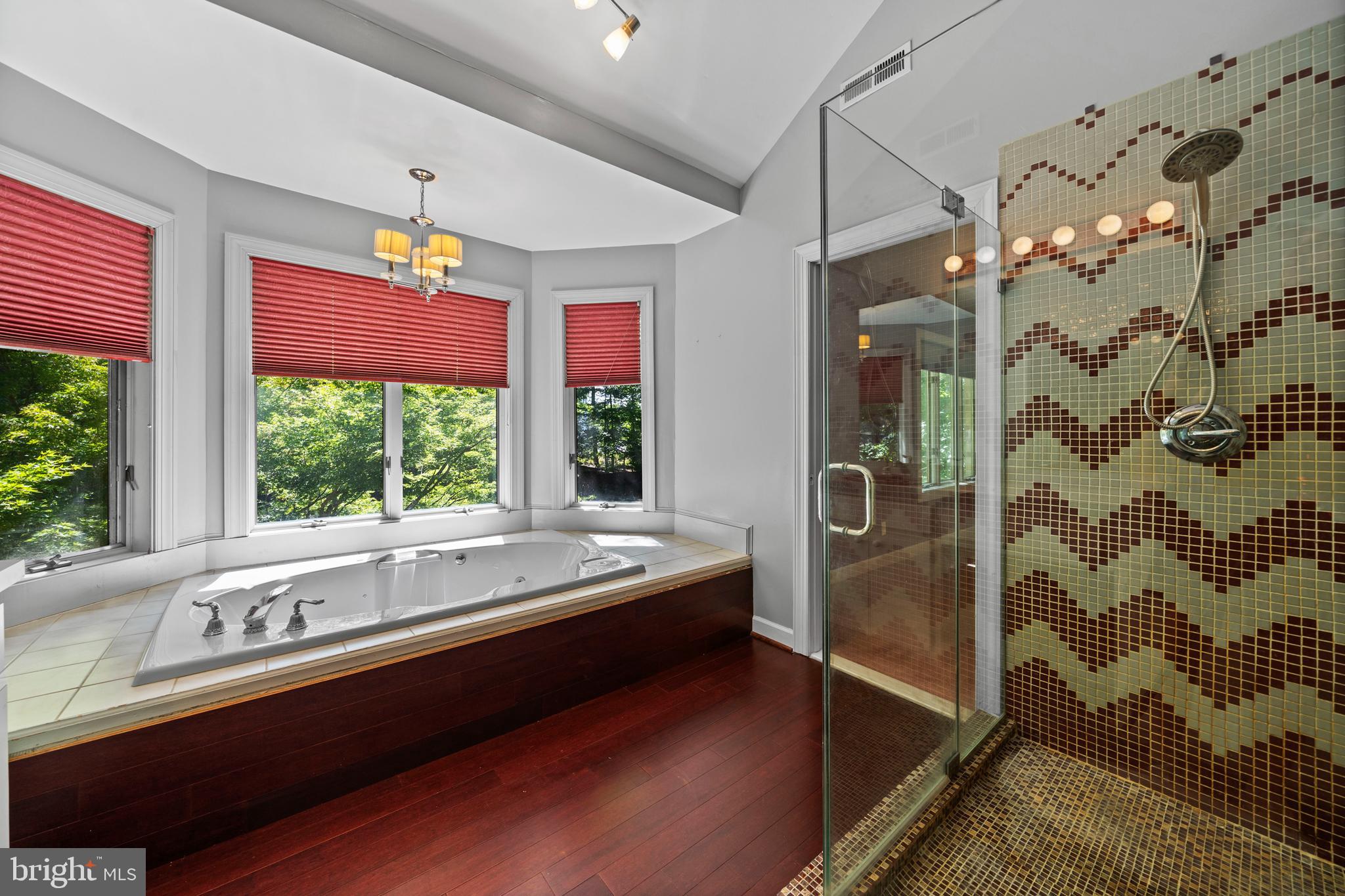 KERRICK MANOR - Residential