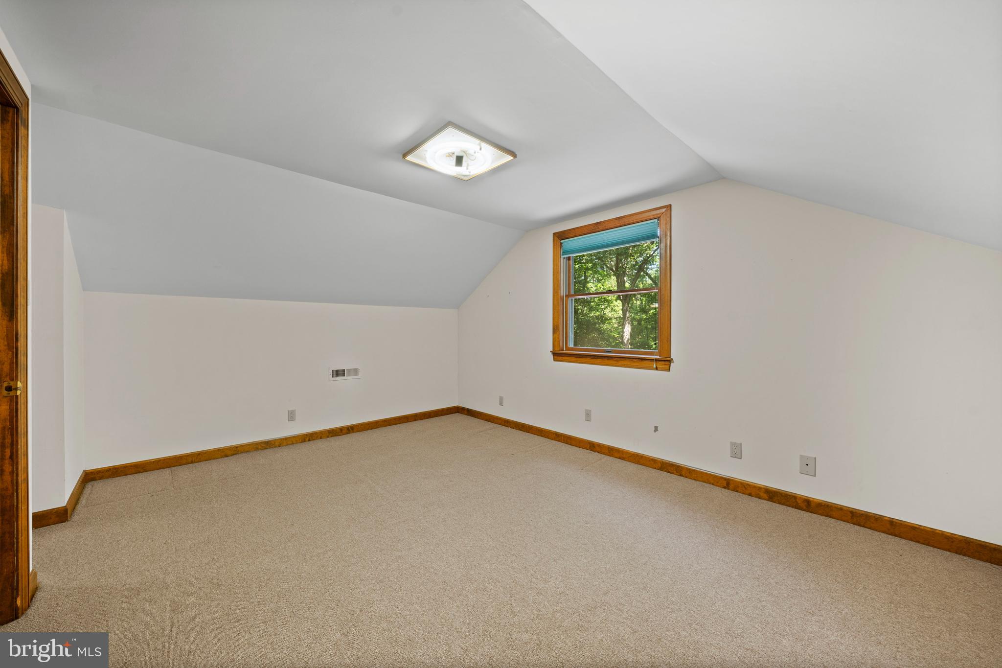 KERRICK MANOR - Residential