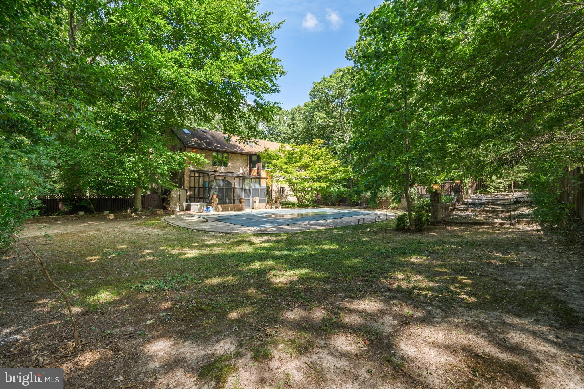 KERRICK MANOR - Residential