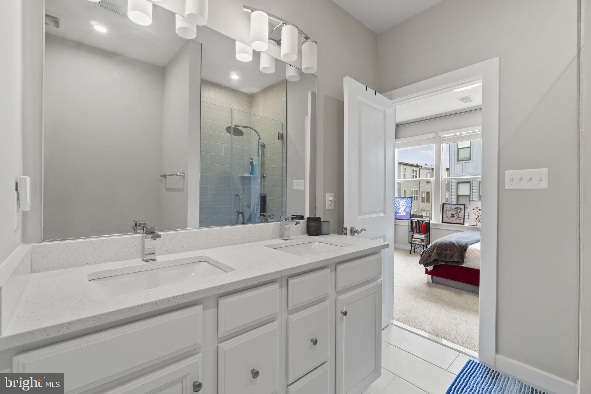 WEST HYATTSVILLE - Residential Lease