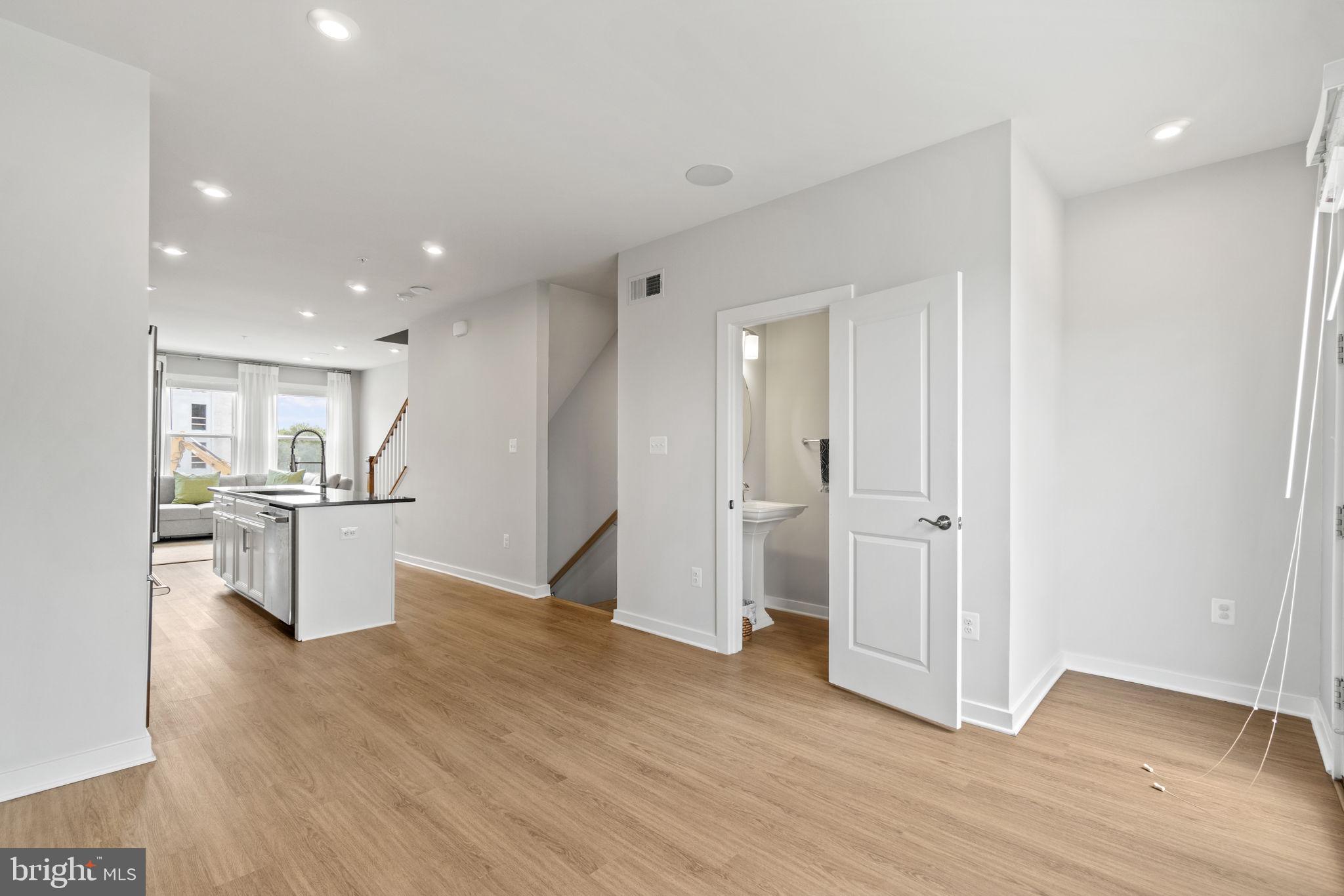 WEST HYATTSVILLE - Residential Lease