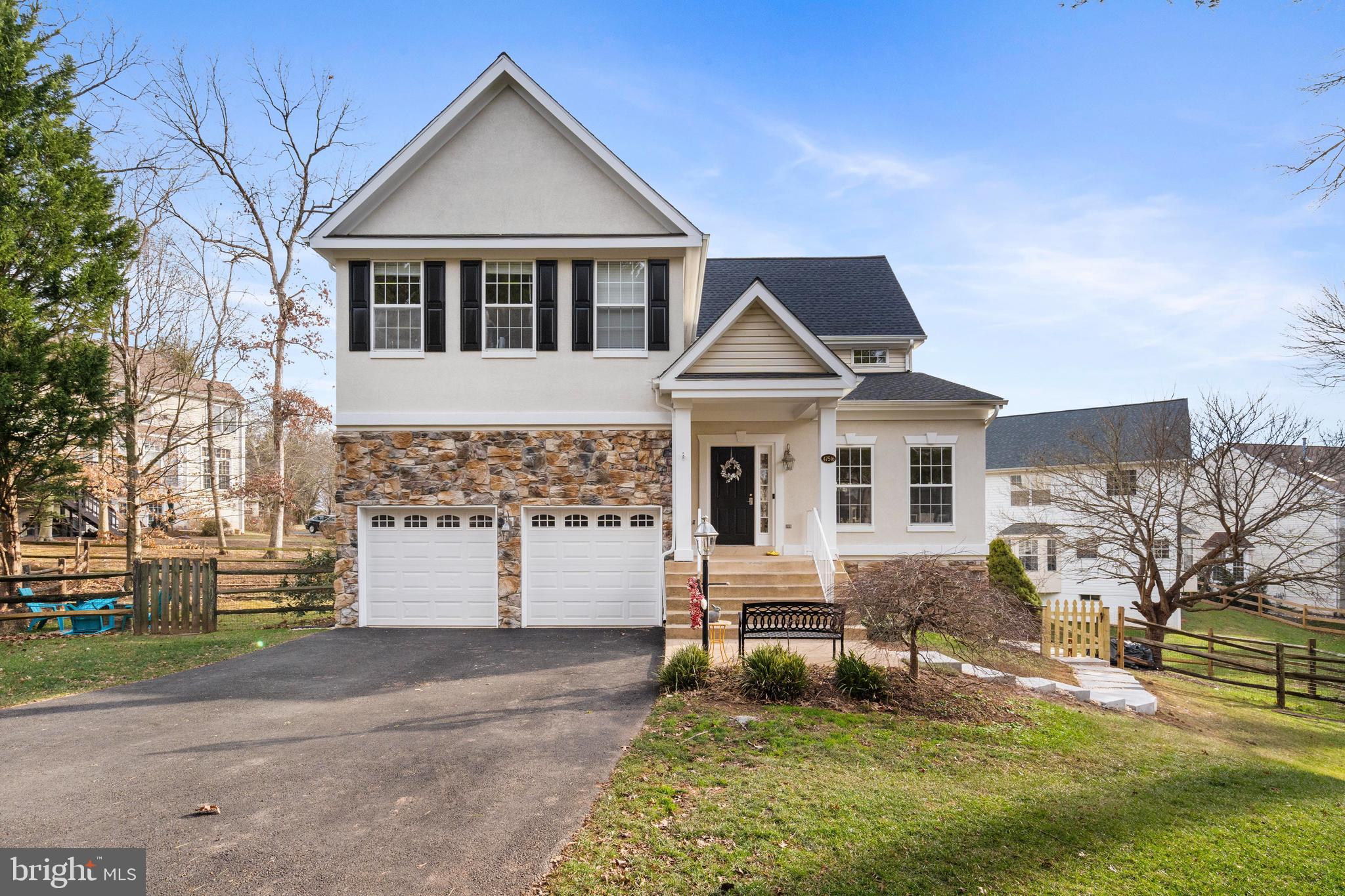 CASCADES/LOWES - Residential Lease