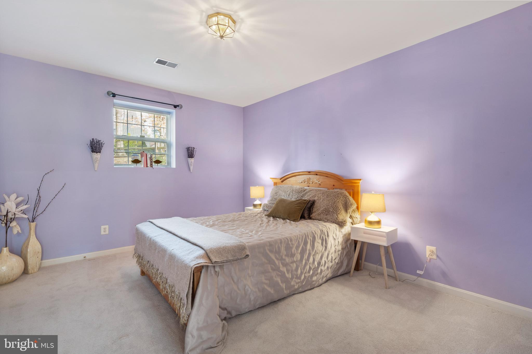 CASCADES/LOWES - Residential Lease