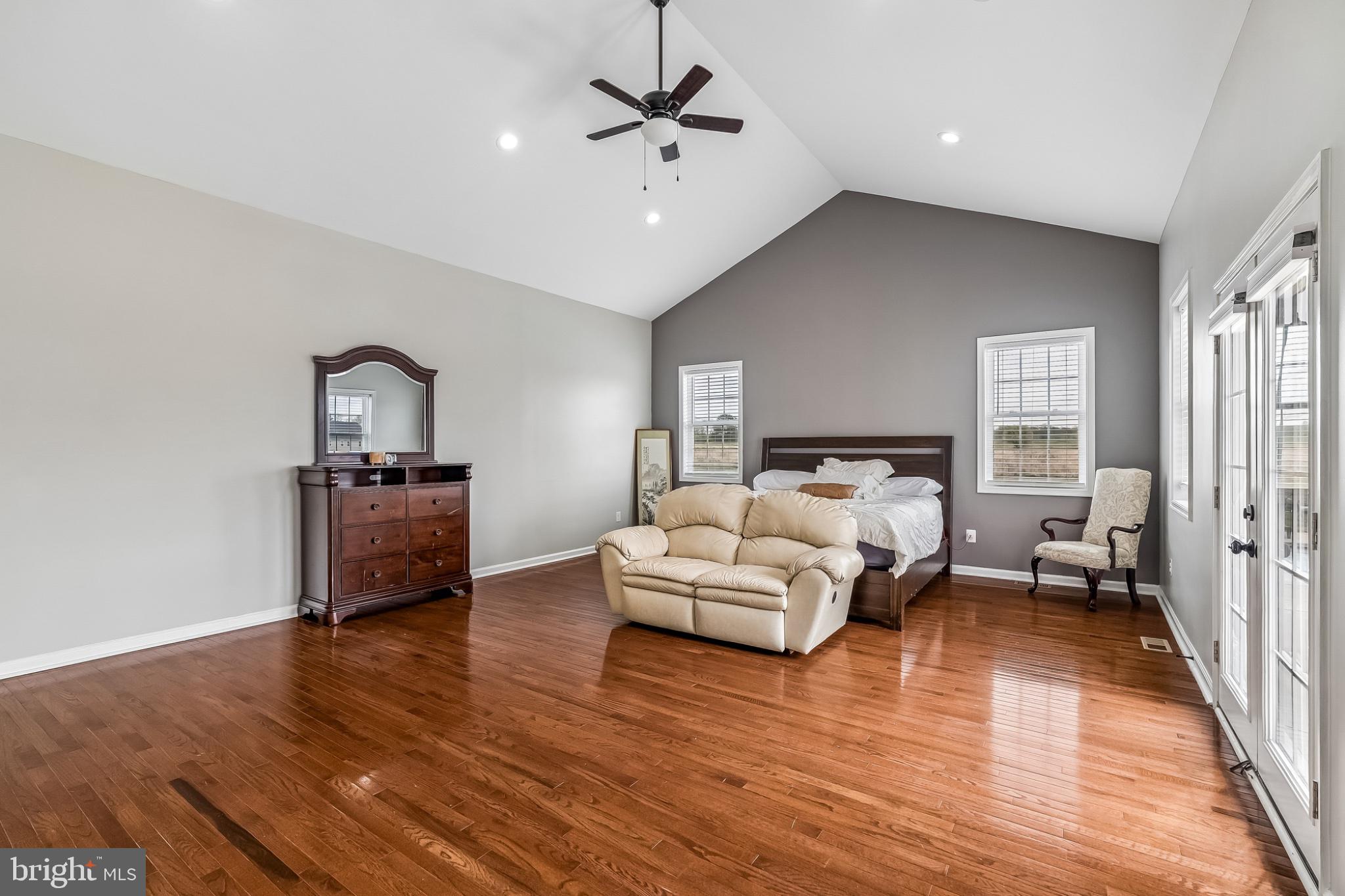 CARRIAGE FORD - Residential