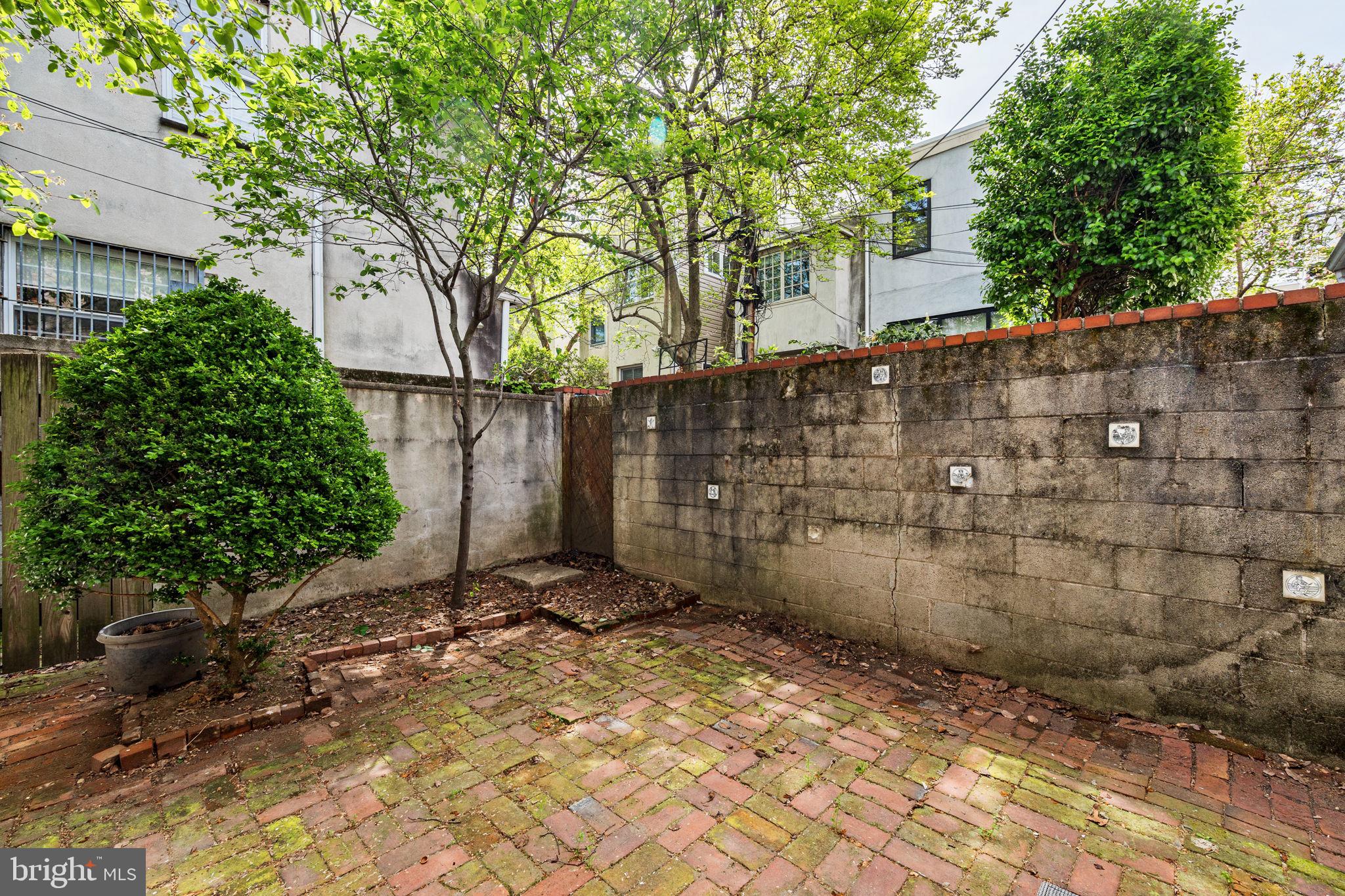 FITLER SQUARE - Residential Lease