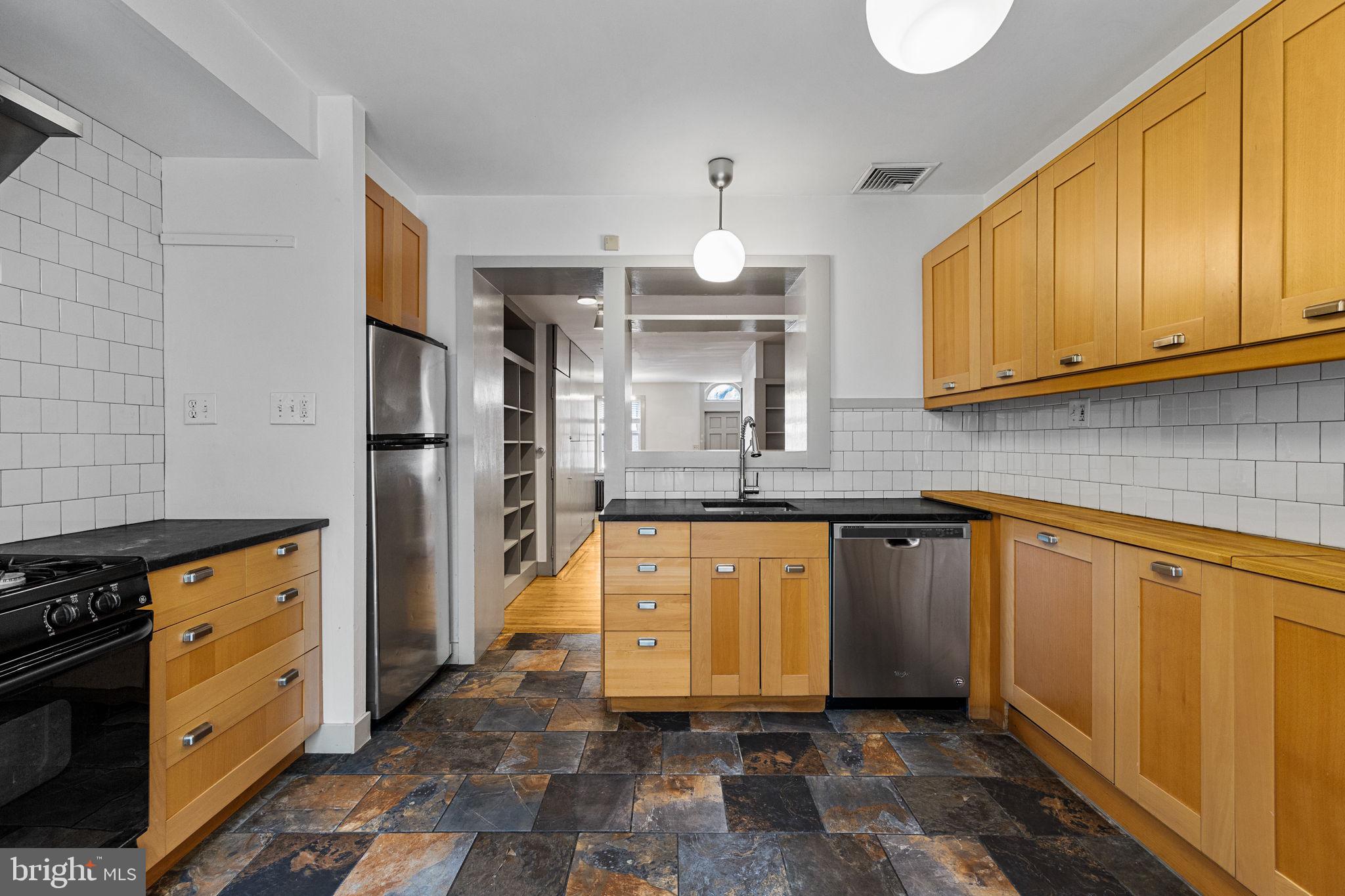 FITLER SQUARE - Residential Lease