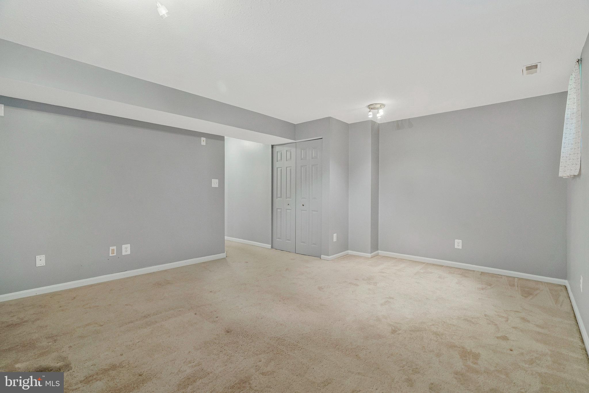 ROLLING RIDGE - Residential