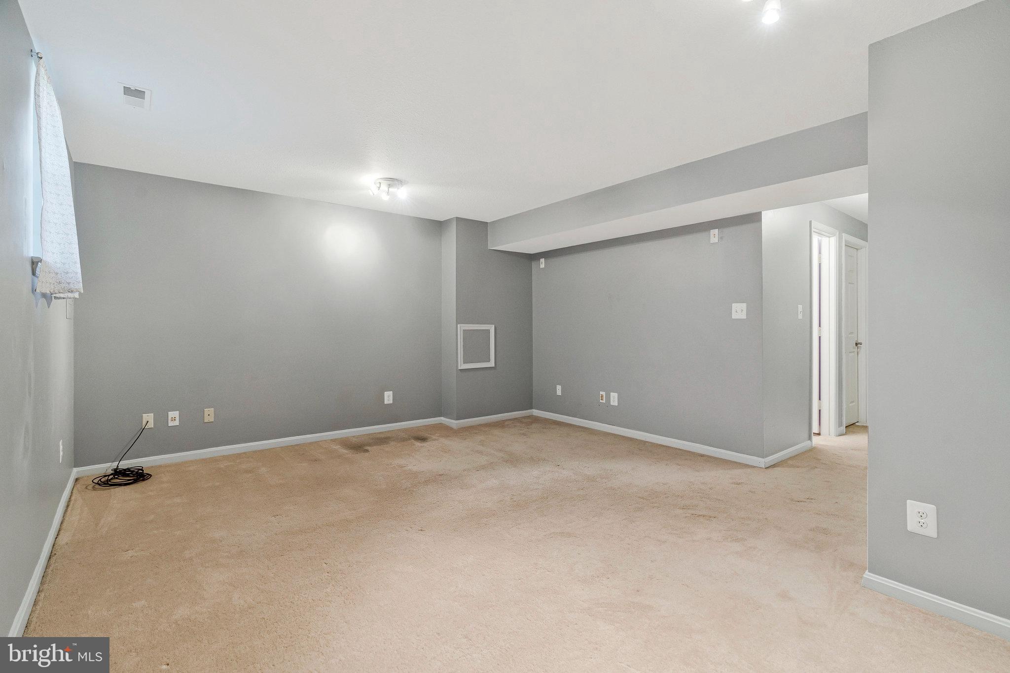 ROLLING RIDGE - Residential