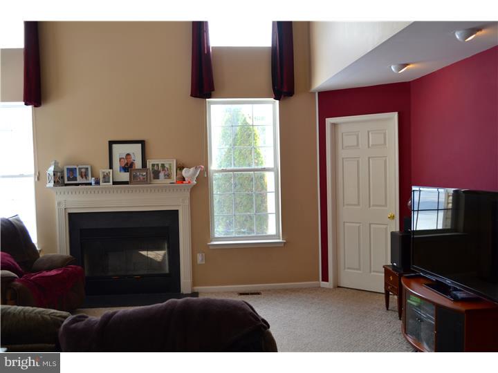 COUNTRY RIDGE - Residential