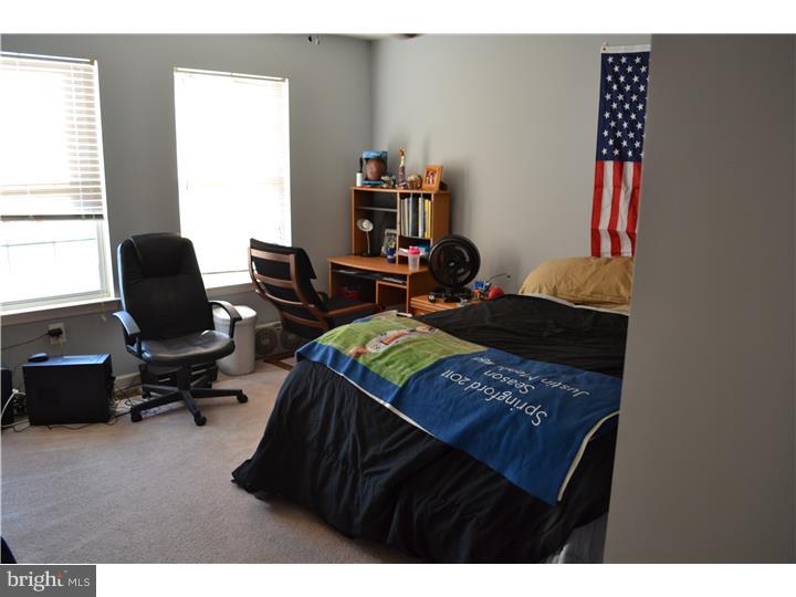 COUNTRY RIDGE - Residential