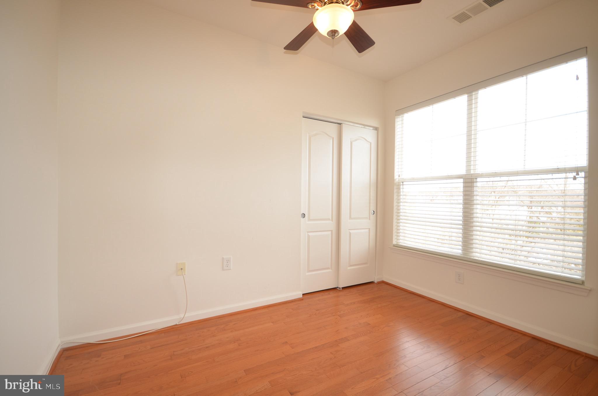 FORTNIGHTLY SQUARE - Residential Lease