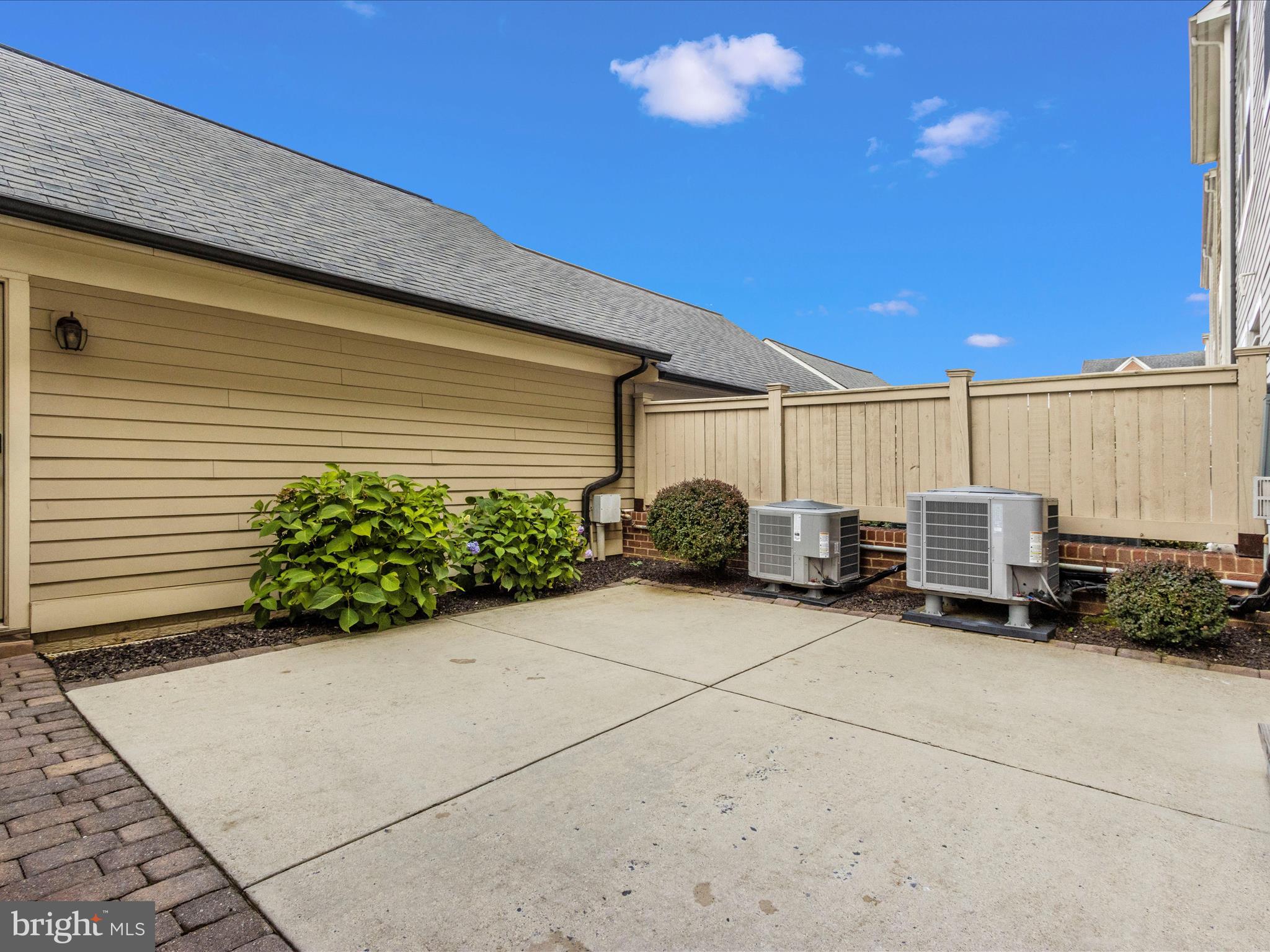 MAPLE LAWN - Residential