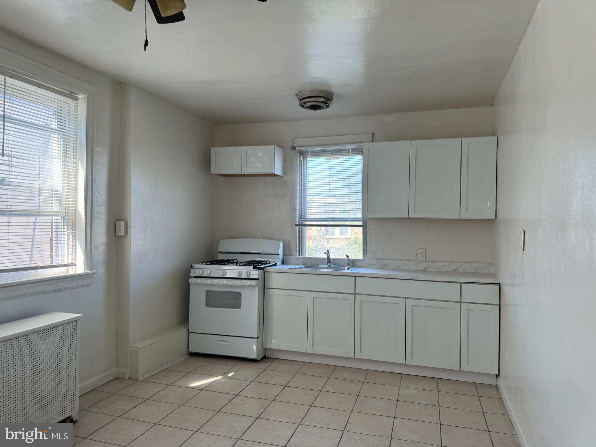 WEST OAK LANE - Residential Income