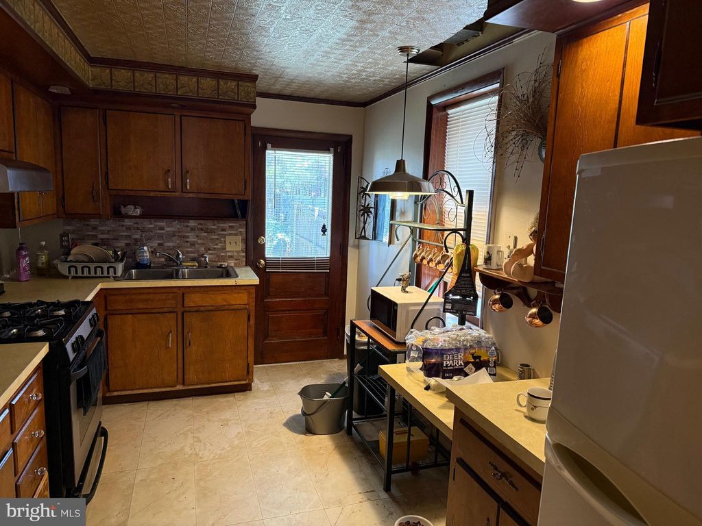 Photo of 837 Prangley Ave, LANCASTER, PA 17603 (MLS # PALA2086274)