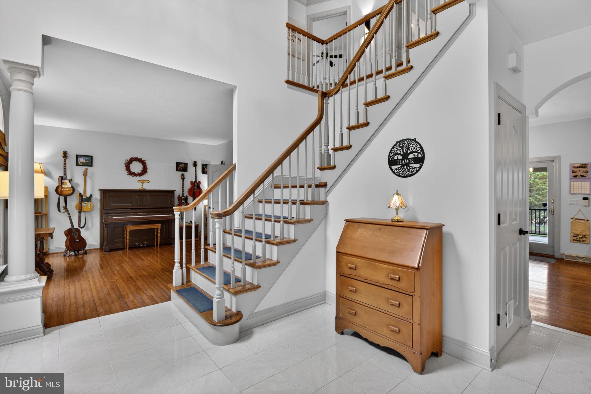 209 HEATHERSTONE WAY