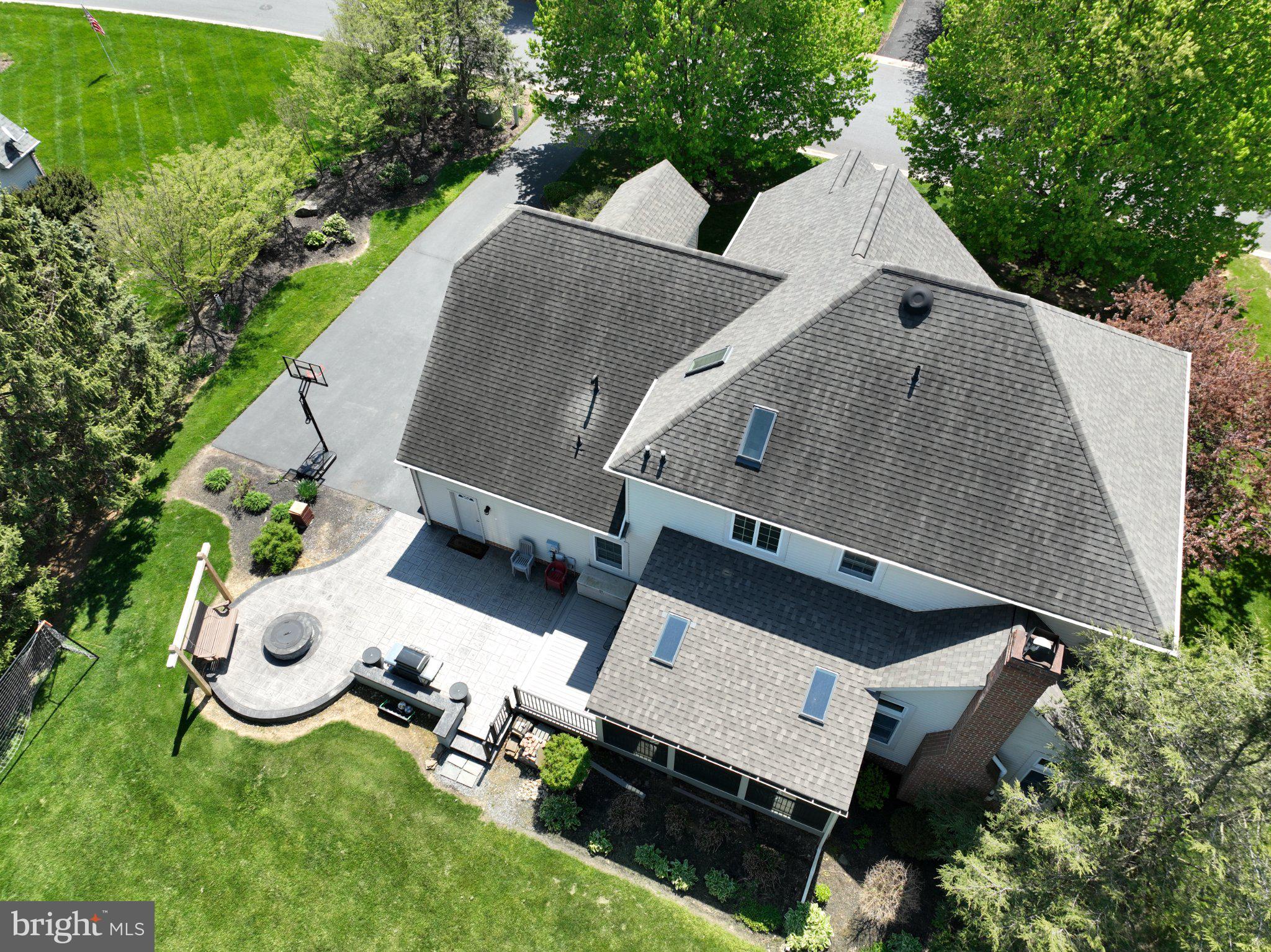 209 HEATHERSTONE WAY