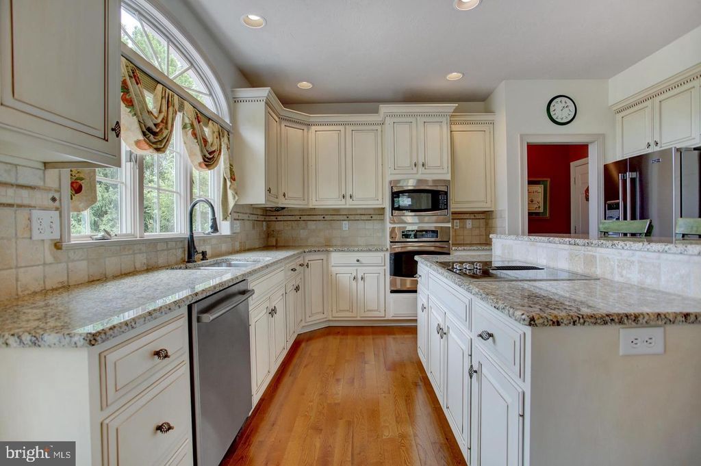 Photo of 209 Heatherstone Way, LANCASTER, PA 17601 (MLS # PALA2086838)