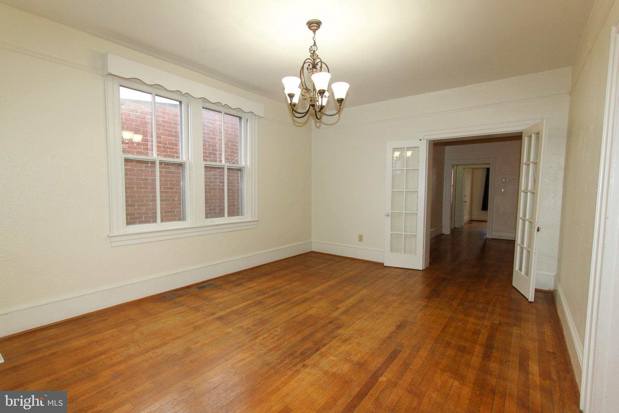 CHARLES TOWN - Residential Lease