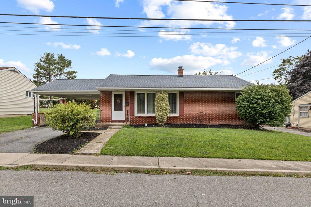 Photo of 1759 QUARRY DR, COLUMBIA, PA 17512 (MLS # PALA2038508)