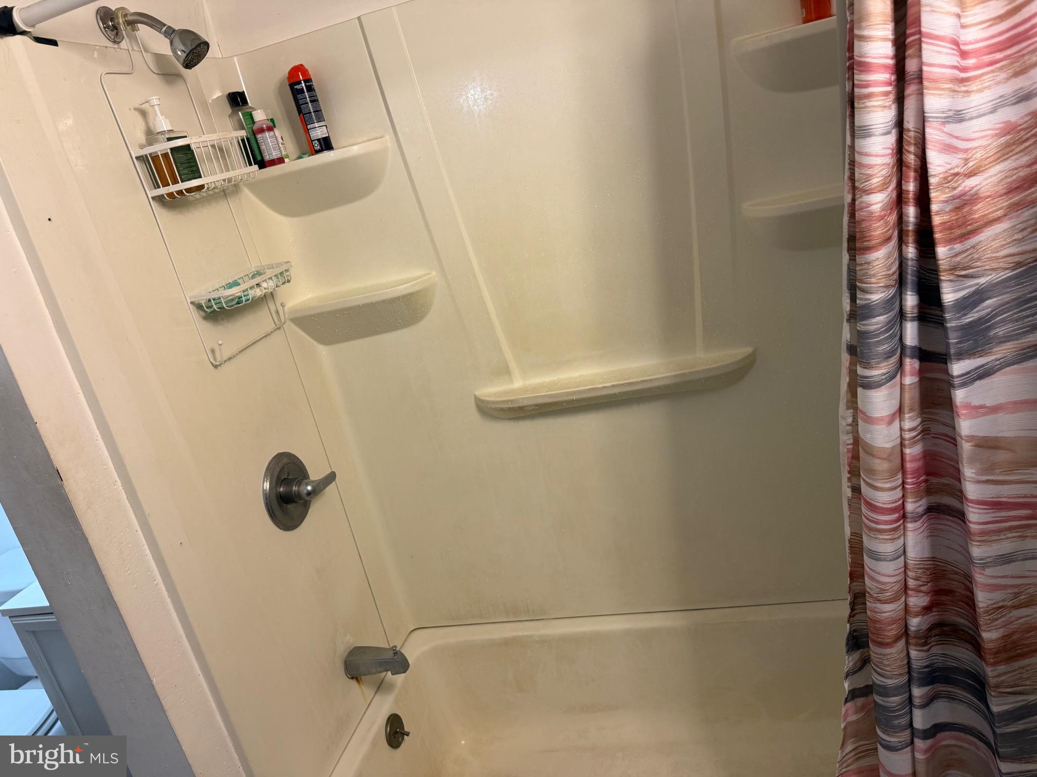 LEBANON - Residential