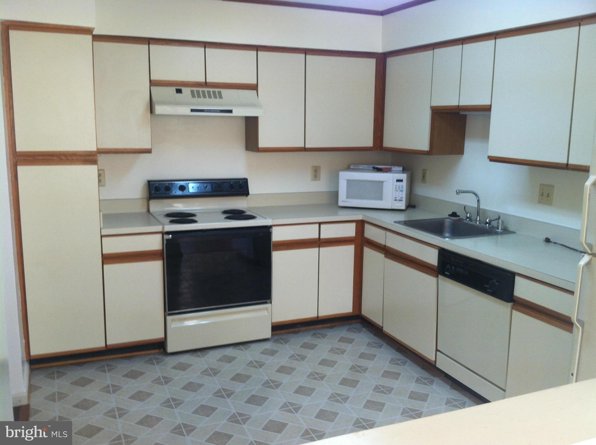 GLENSFORD CONDO - Residential