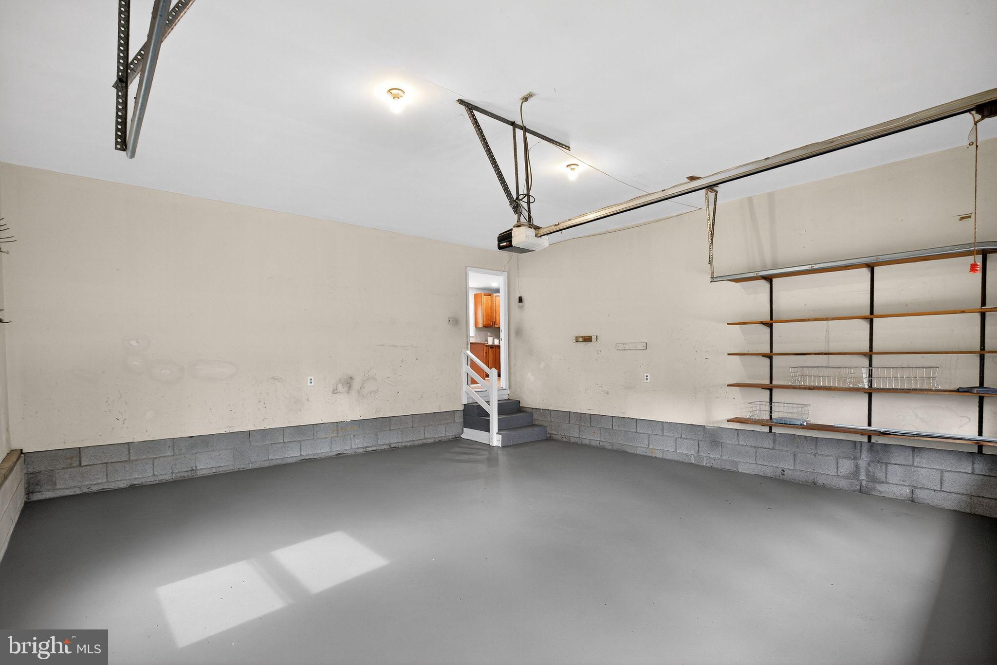 QUEEN'S MILL OF SALEM STATION - Residential