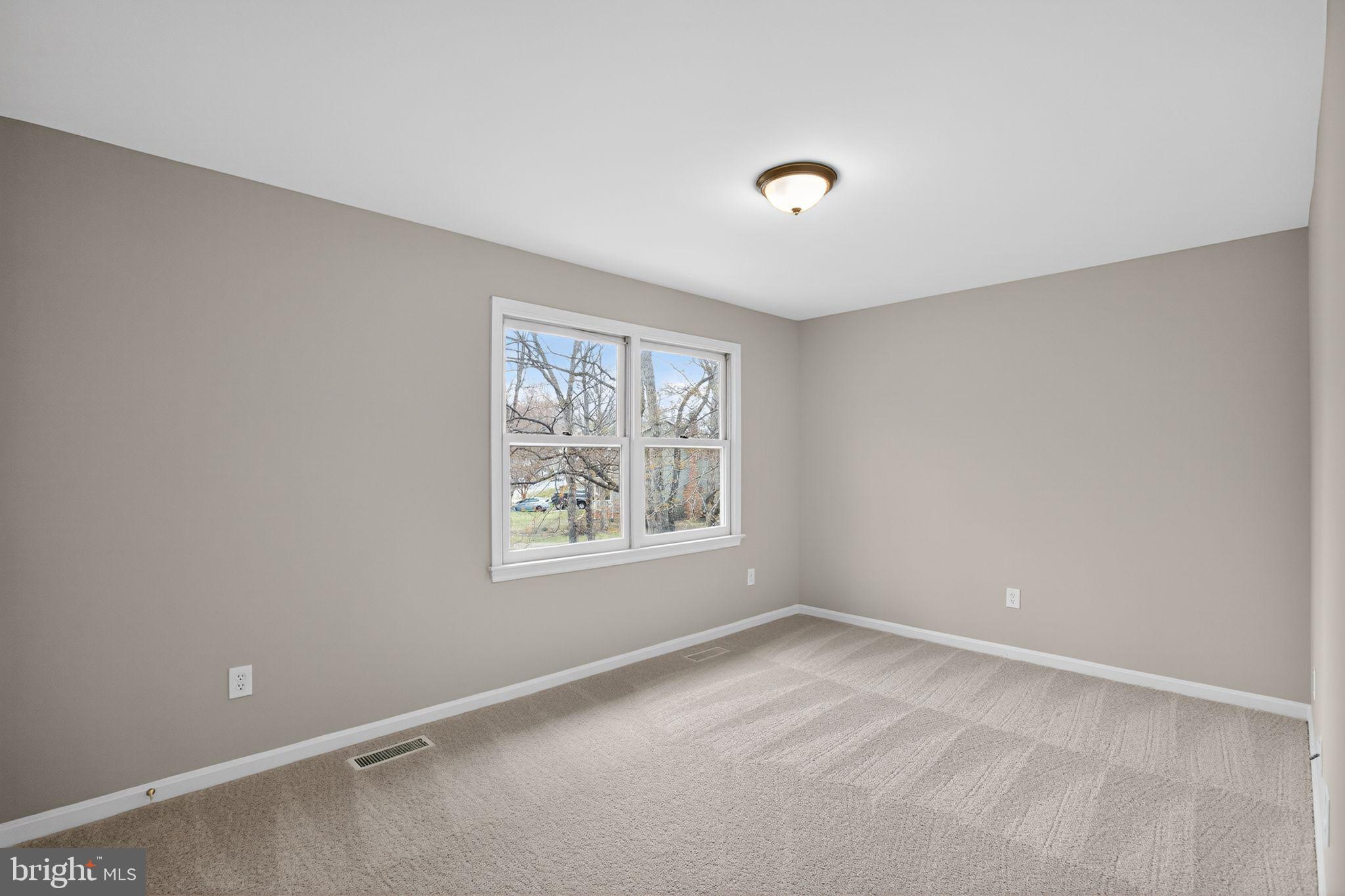 QUEEN'S MILL OF SALEM STATION - Residential