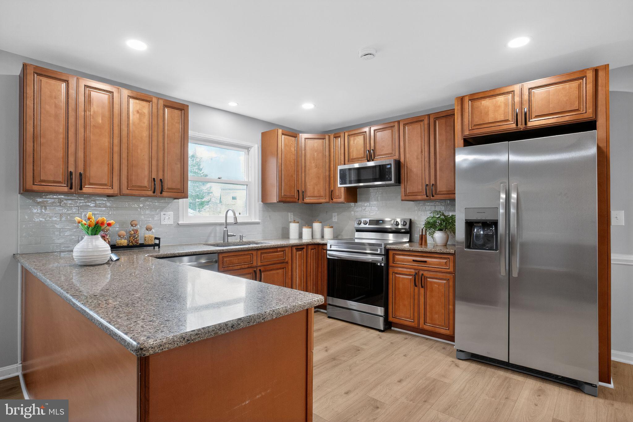 QUEEN'S MILL OF SALEM STATION - Residential