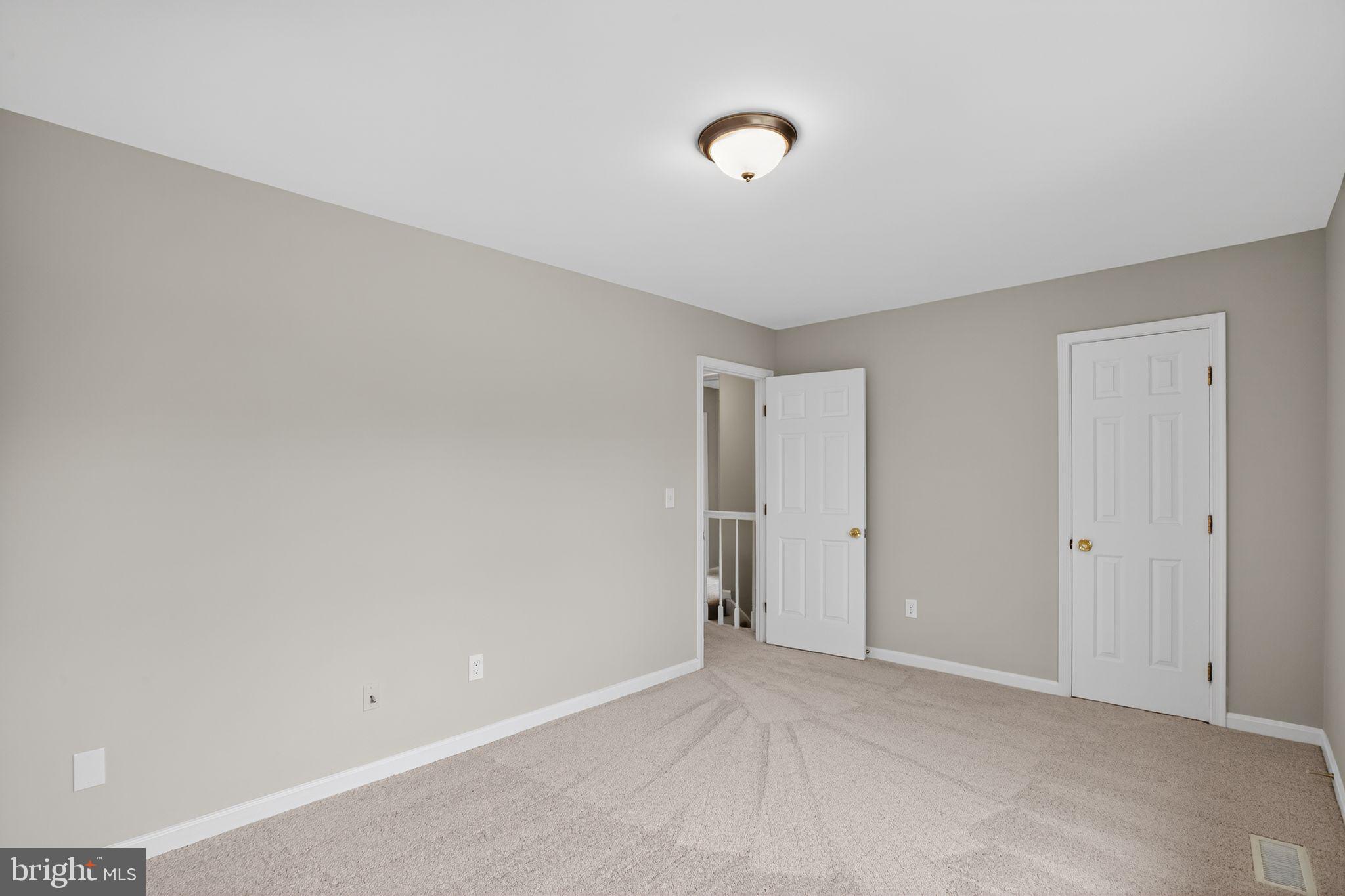 QUEEN'S MILL OF SALEM STATION - Residential