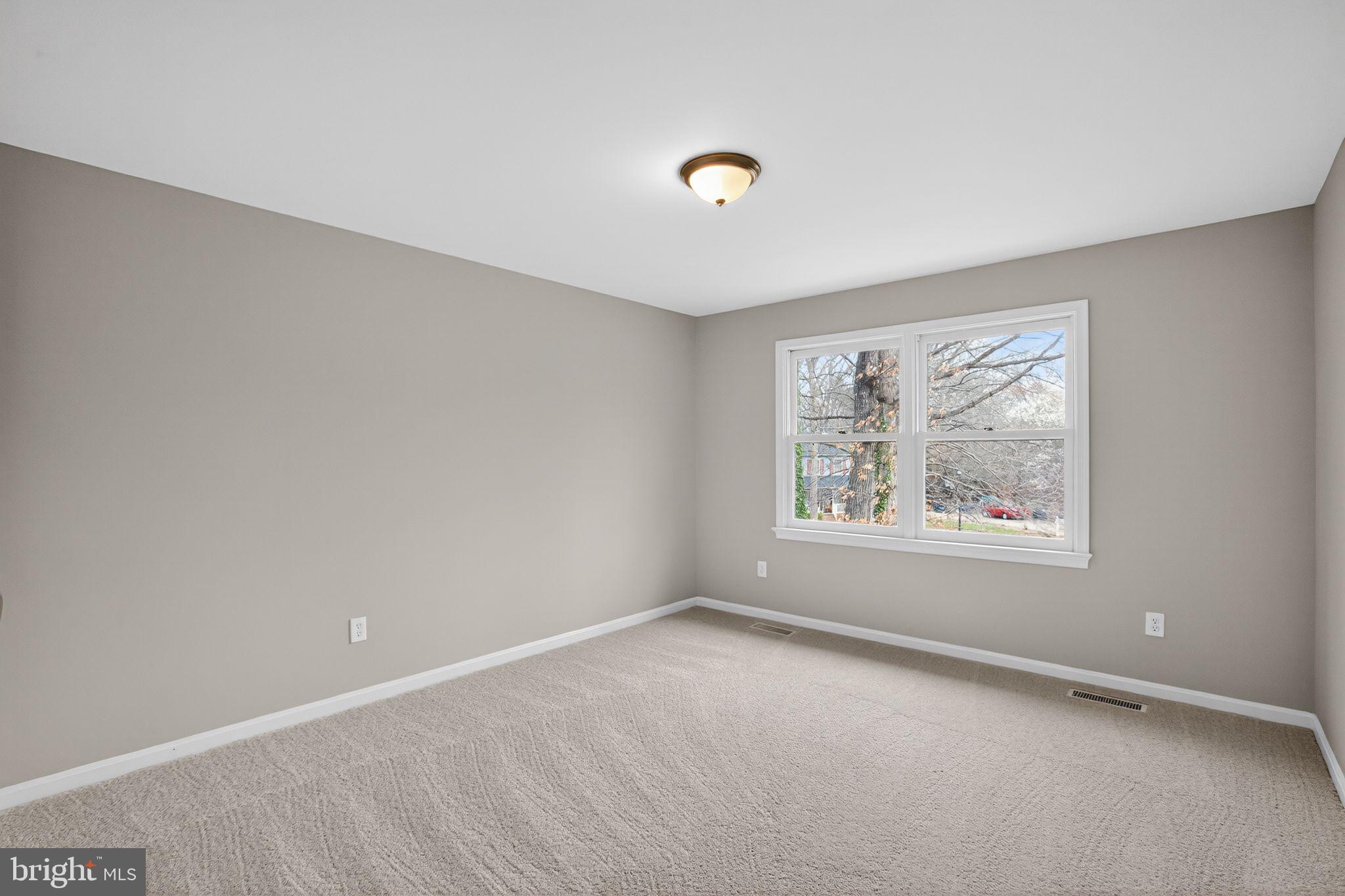 QUEEN'S MILL OF SALEM STATION - Residential