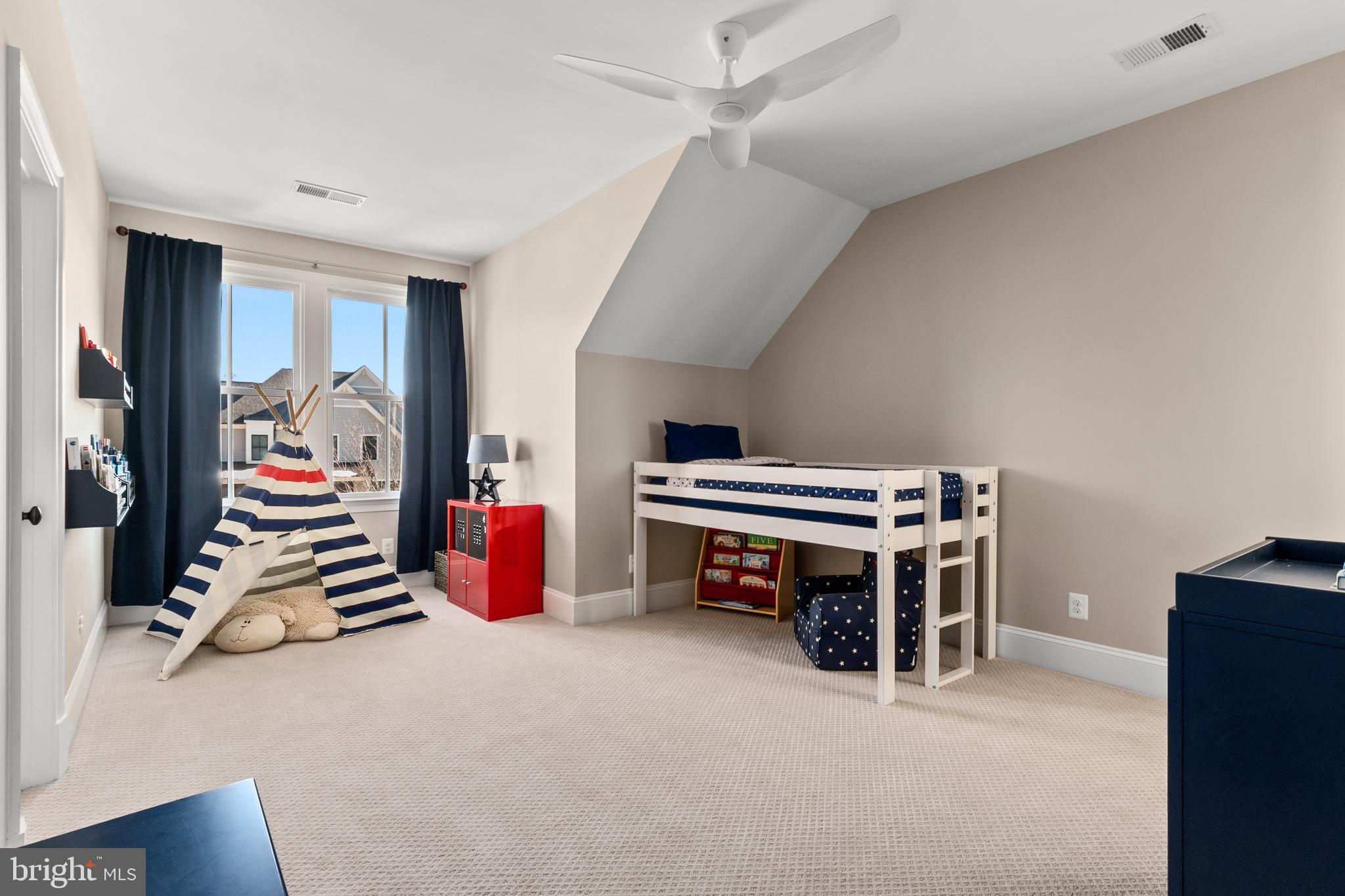 CHESTERBROOK MANOR - Residential